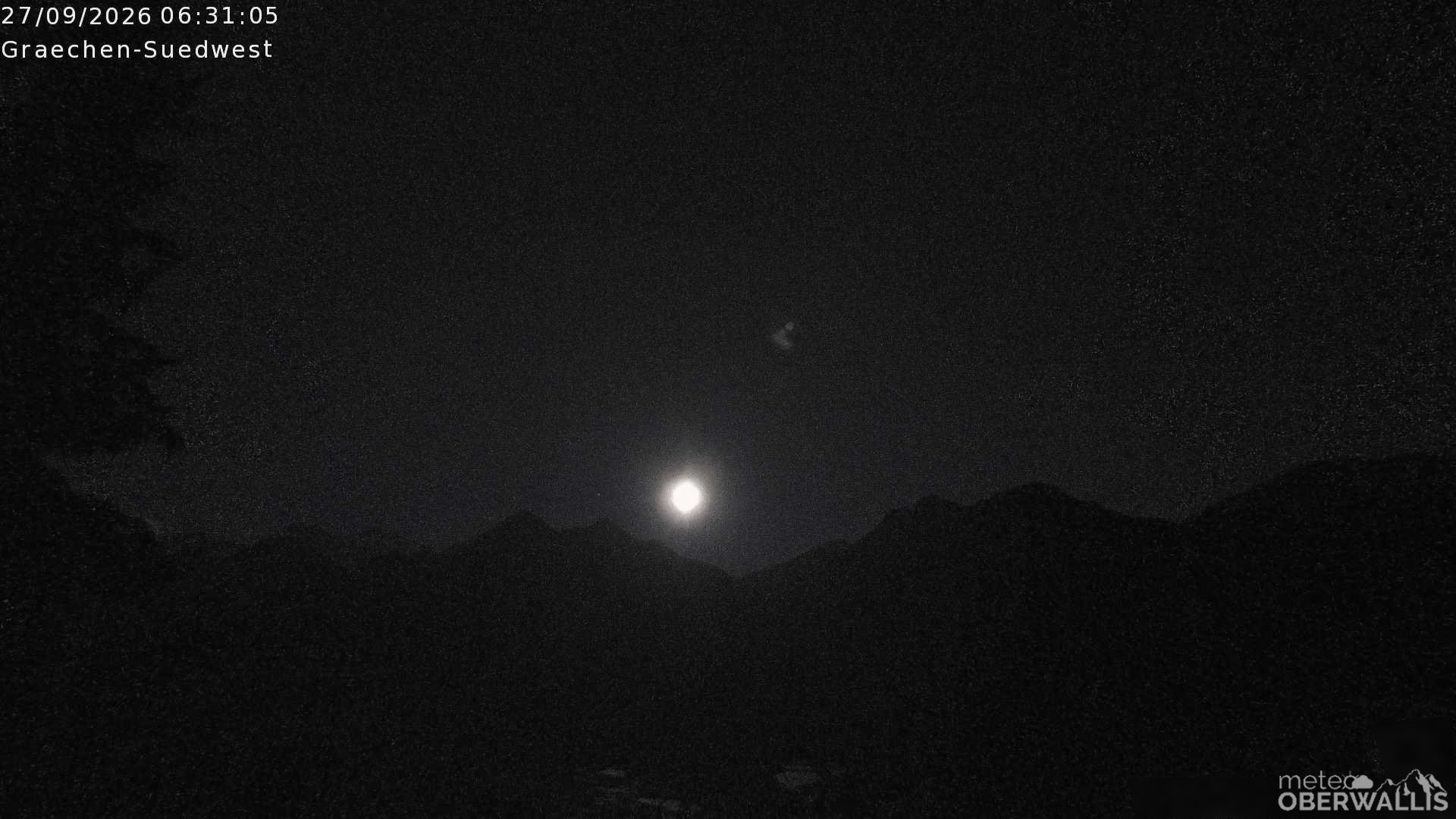 Archived image Webcam Grächen - South-West: Weisshorn