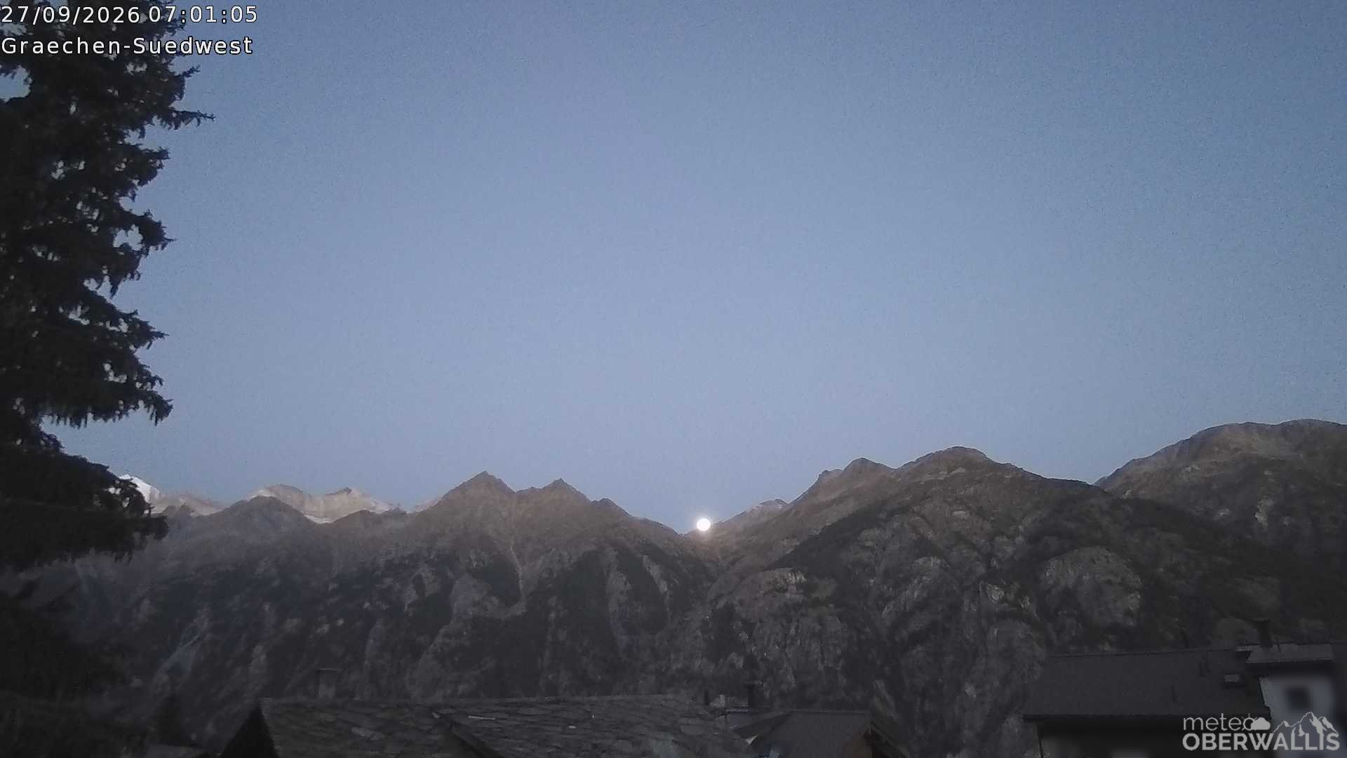 Archived image Webcam Grächen - South-West: Weisshorn