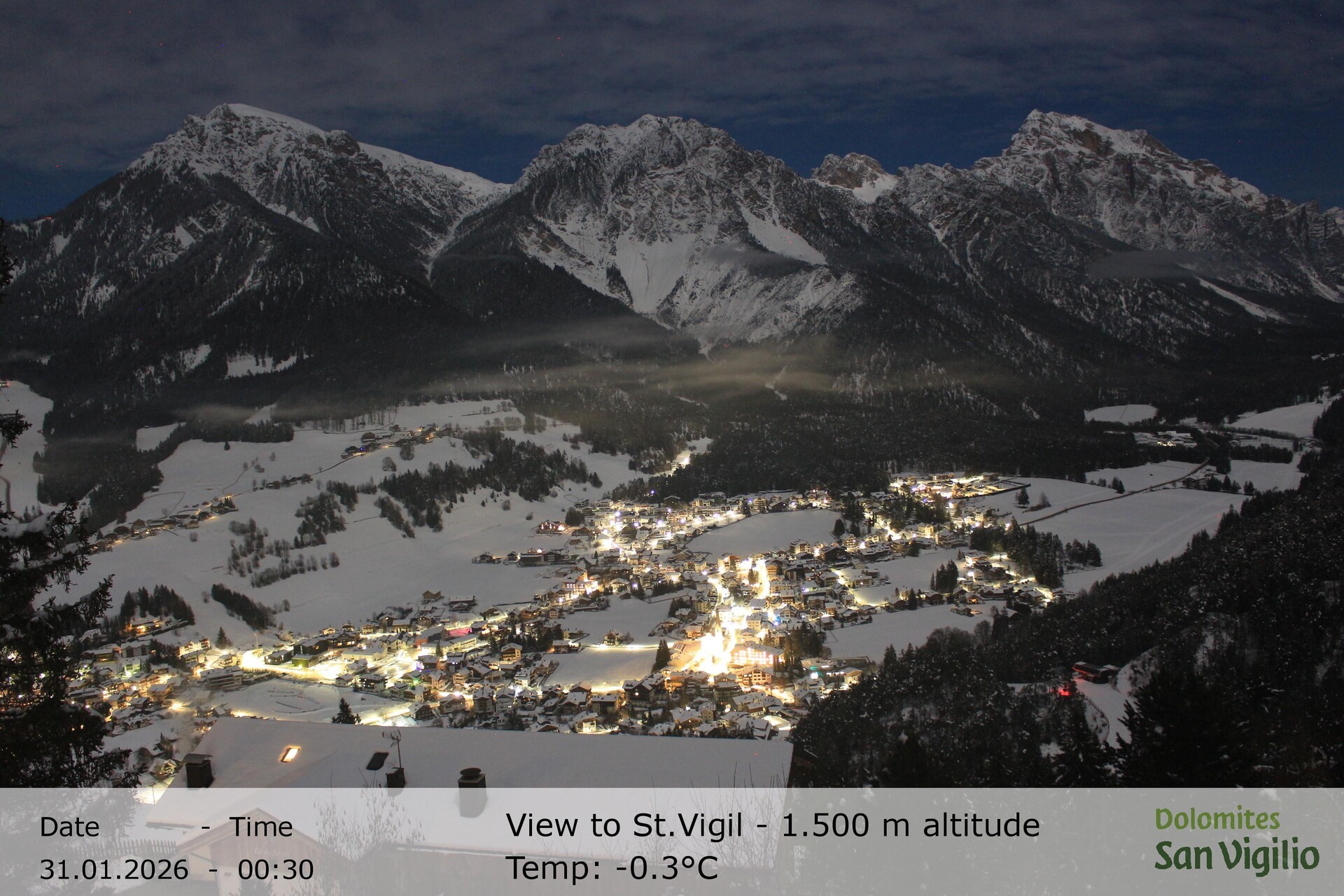 Archiv Foto Webcam Sicht auf St. Vigil in Enneberg im Südtiroler Pustertal (1.500 m)