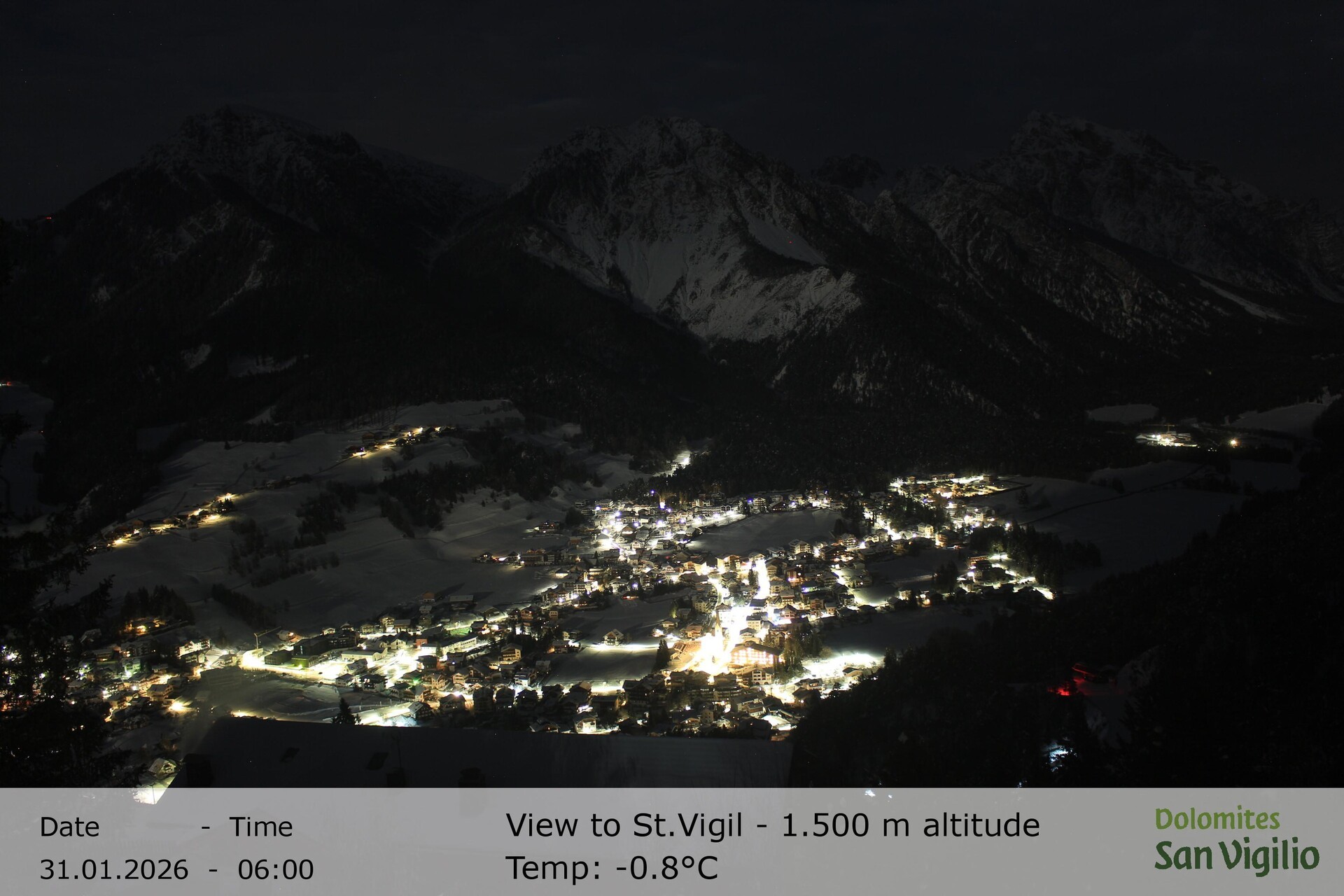 Archiv Foto Webcam Sicht auf St. Vigil in Enneberg im Südtiroler Pustertal (1.500 m)