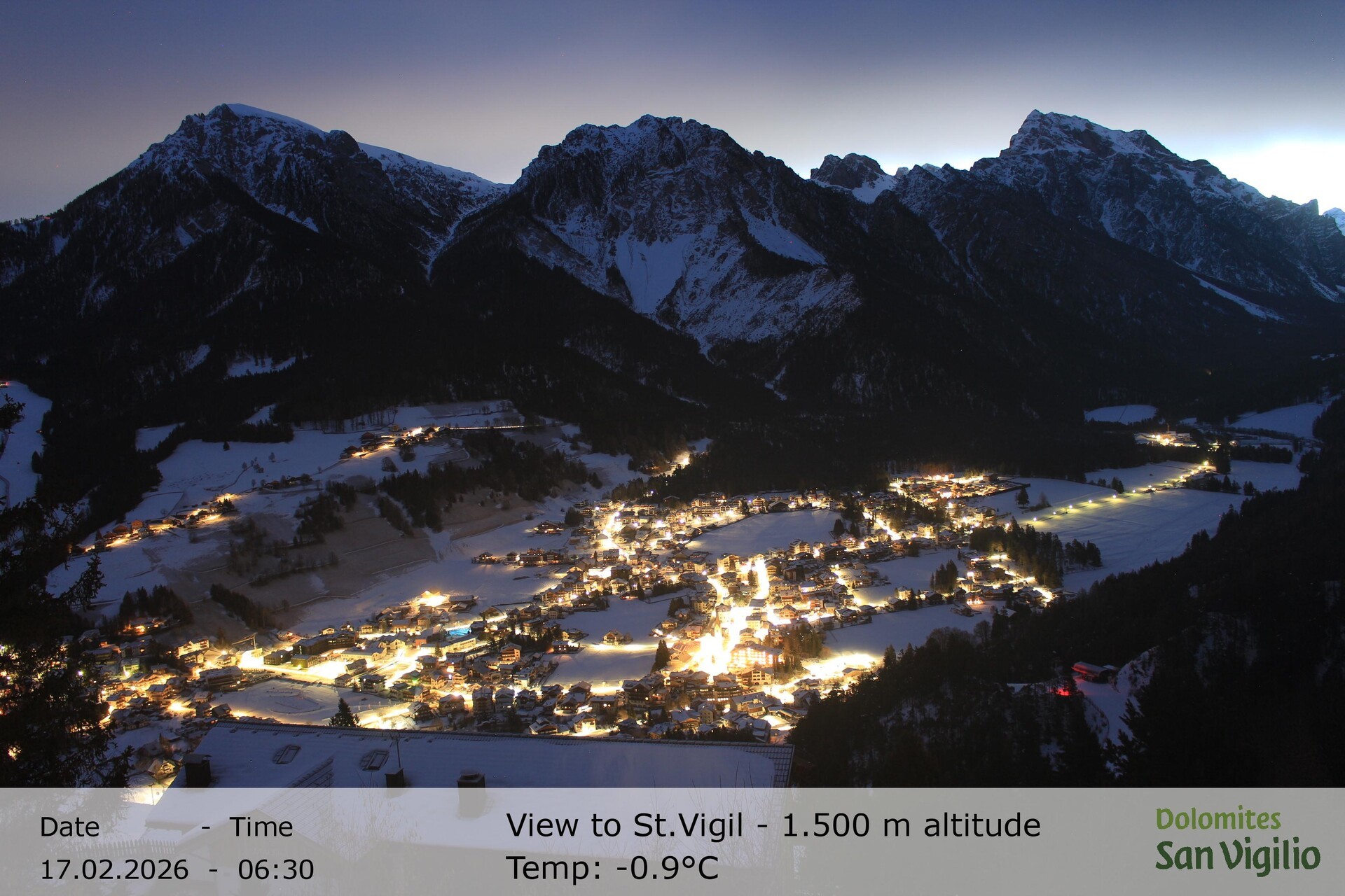 Archiv Foto Webcam Sicht auf St. Vigil in Enneberg im Südtiroler Pustertal (1.500 m)