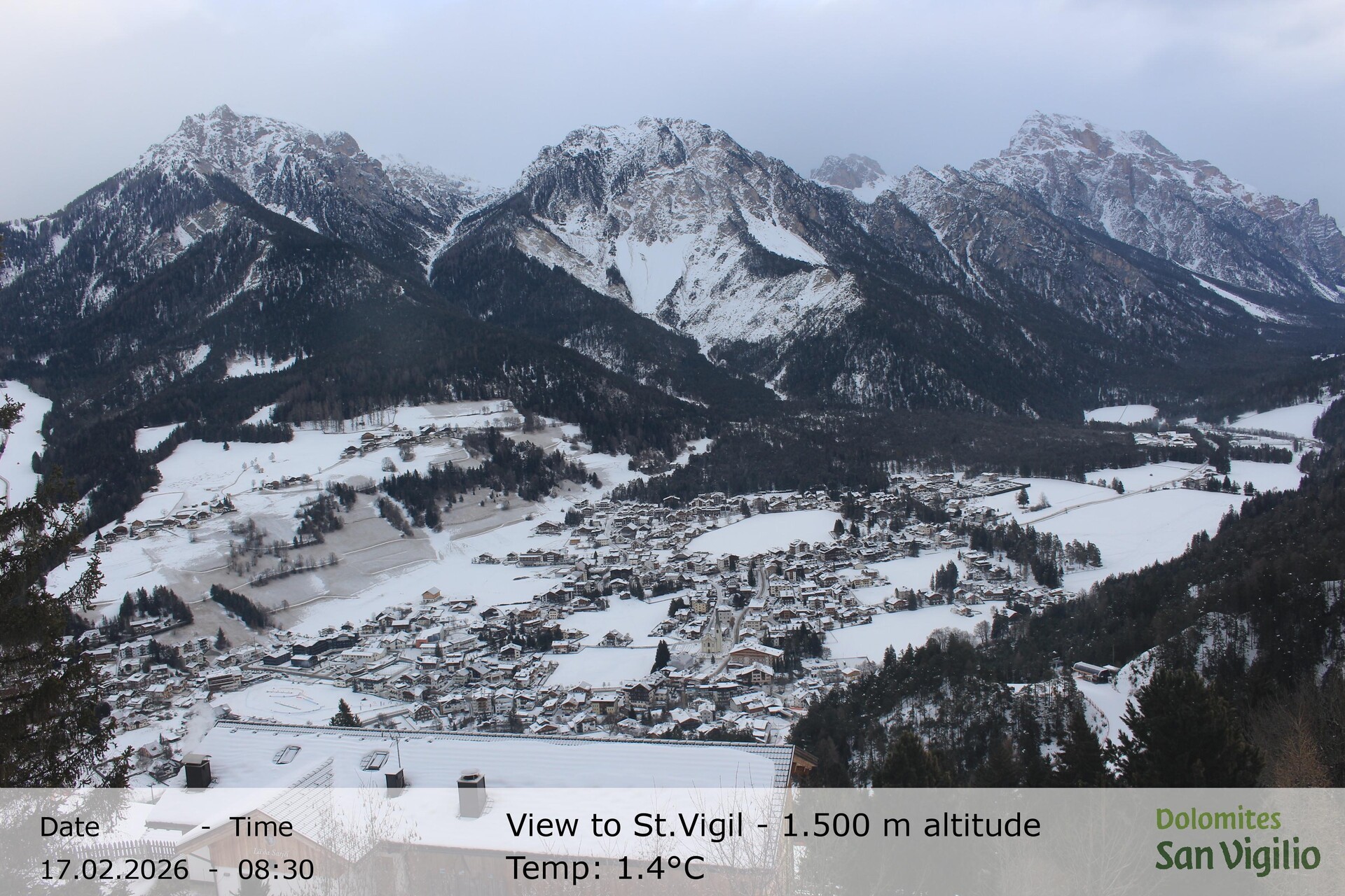 Archiv Foto Webcam Sicht auf St. Vigil in Enneberg im Südtiroler Pustertal (1.500 m)