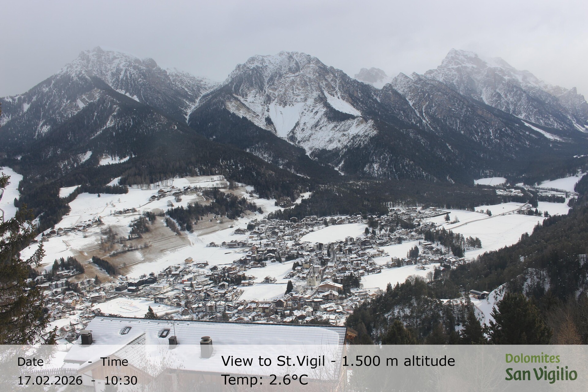 Archiv Foto Webcam Sicht auf St. Vigil in Enneberg im Südtiroler Pustertal (1.500 m)