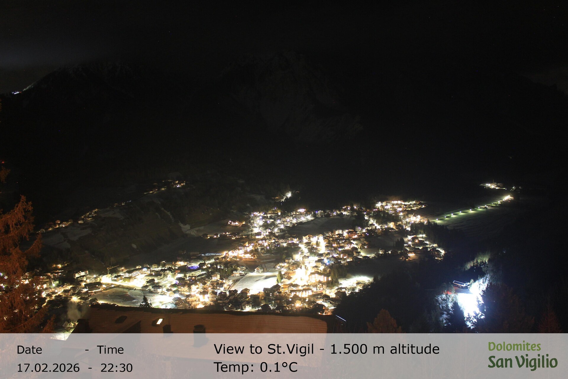 Archiv Foto Webcam Sicht auf St. Vigil in Enneberg im Südtiroler Pustertal (1.500 m)