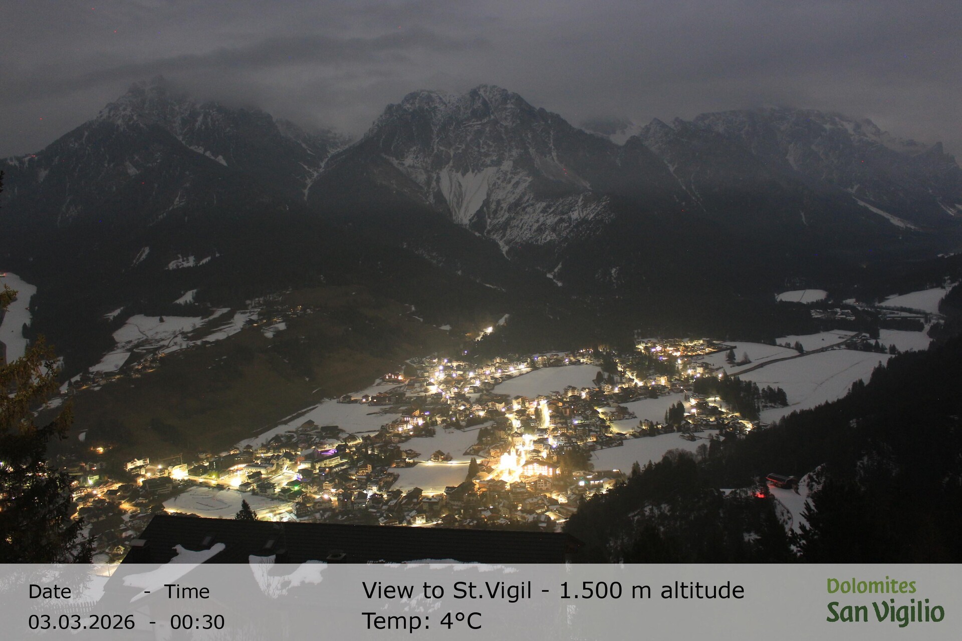 Archiv Foto Webcam Sicht auf St. Vigil in Enneberg im Südtiroler Pustertal (1.500 m)