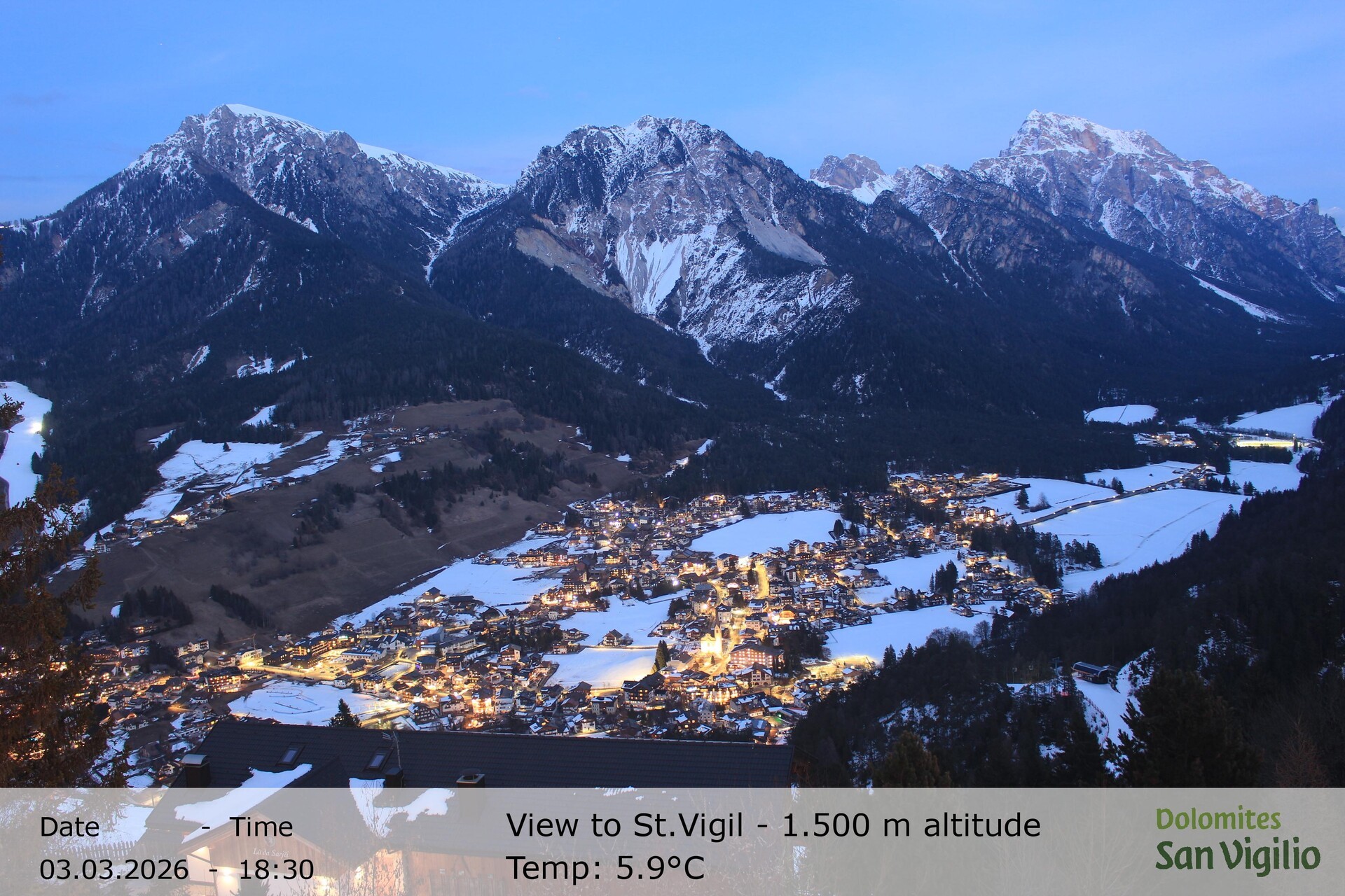 Archiv Foto Webcam Sicht auf St. Vigil in Enneberg im Südtiroler Pustertal (1.500 m)