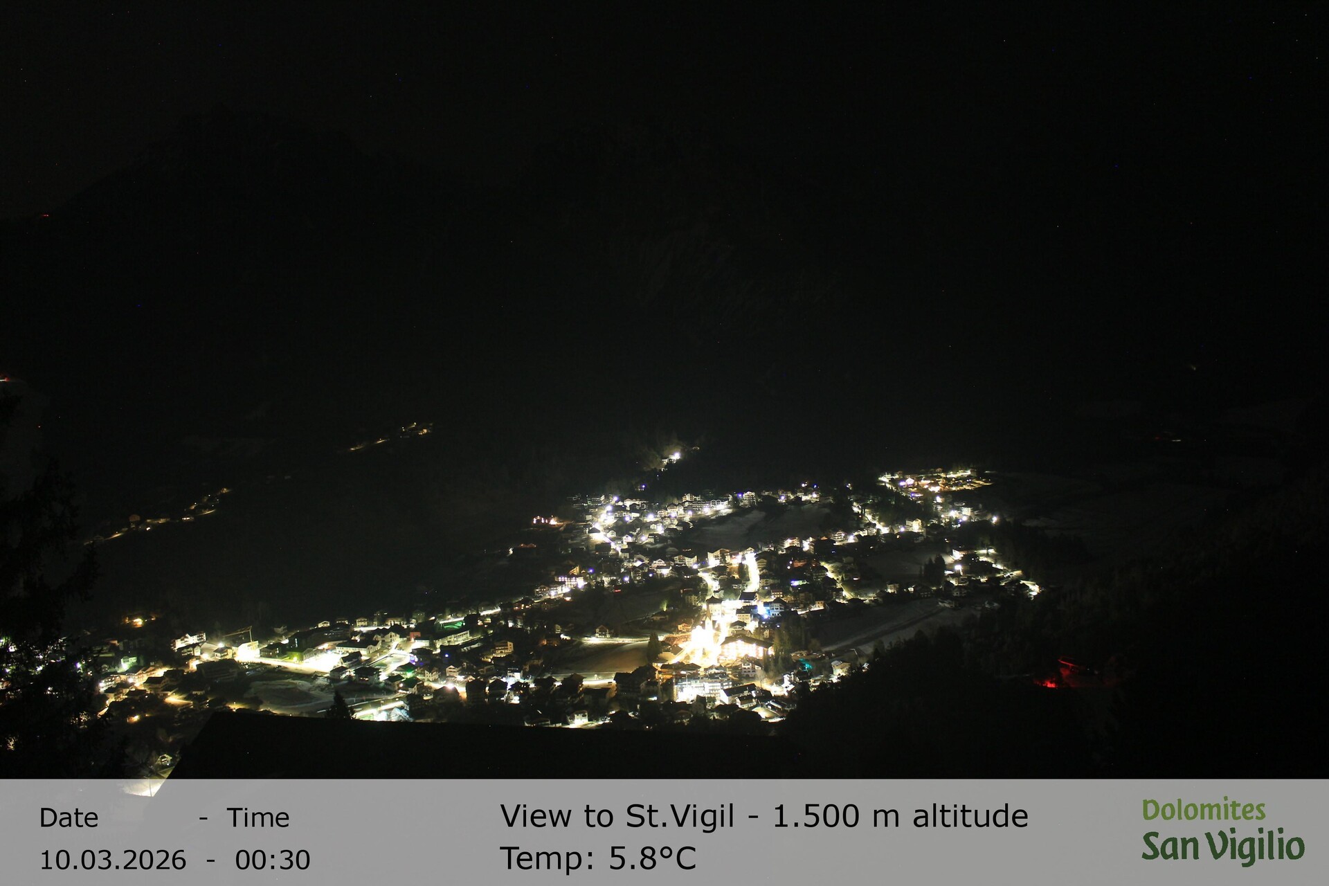 Archiv Foto Webcam Sicht auf St. Vigil in Enneberg im Südtiroler Pustertal (1.500 m)