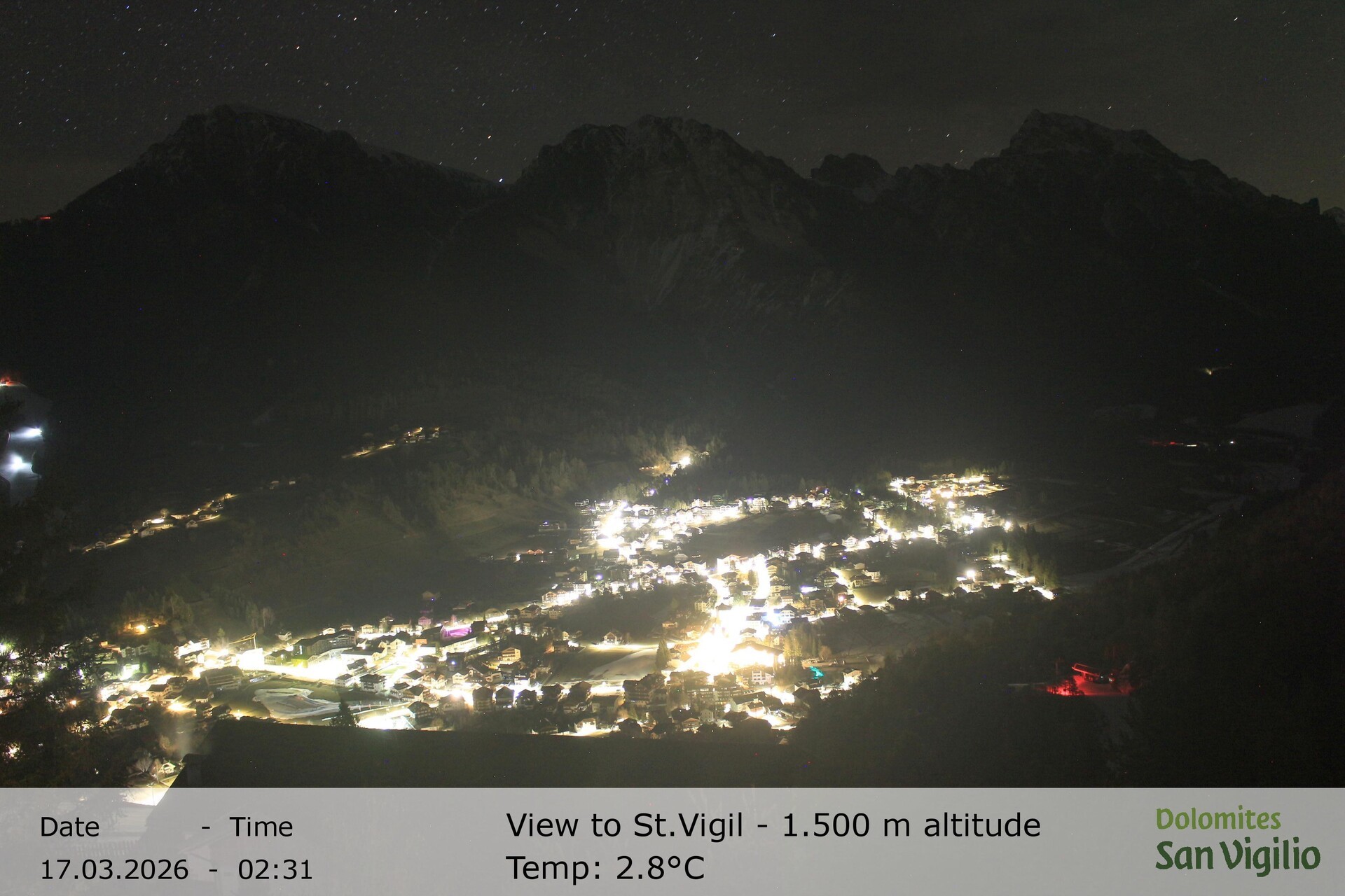 Archiv Foto Webcam Sicht auf St. Vigil in Enneberg im Südtiroler Pustertal (1.500 m)