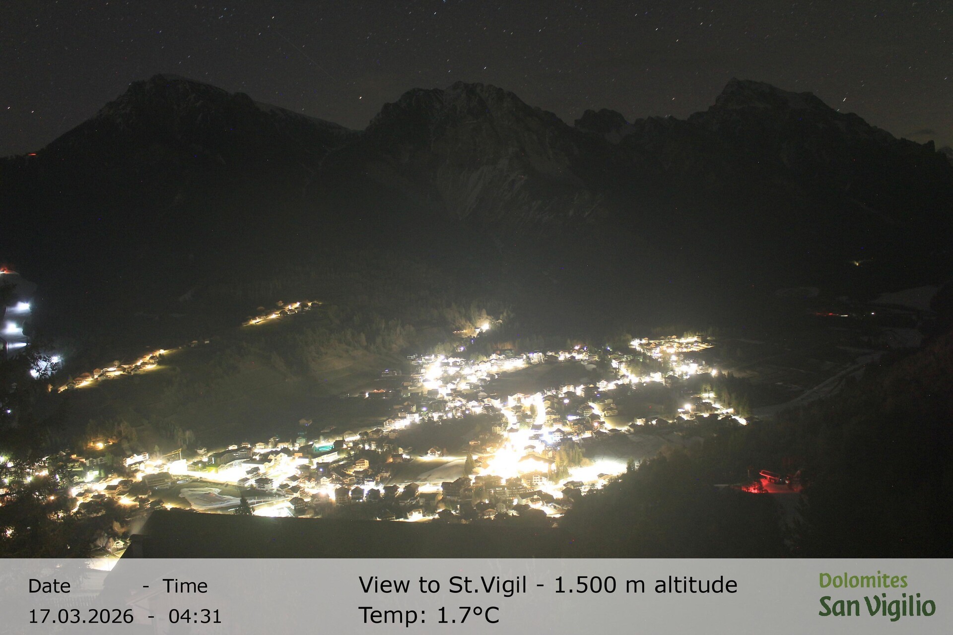 Archiv Foto Webcam Sicht auf St. Vigil in Enneberg im Südtiroler Pustertal (1.500 m)