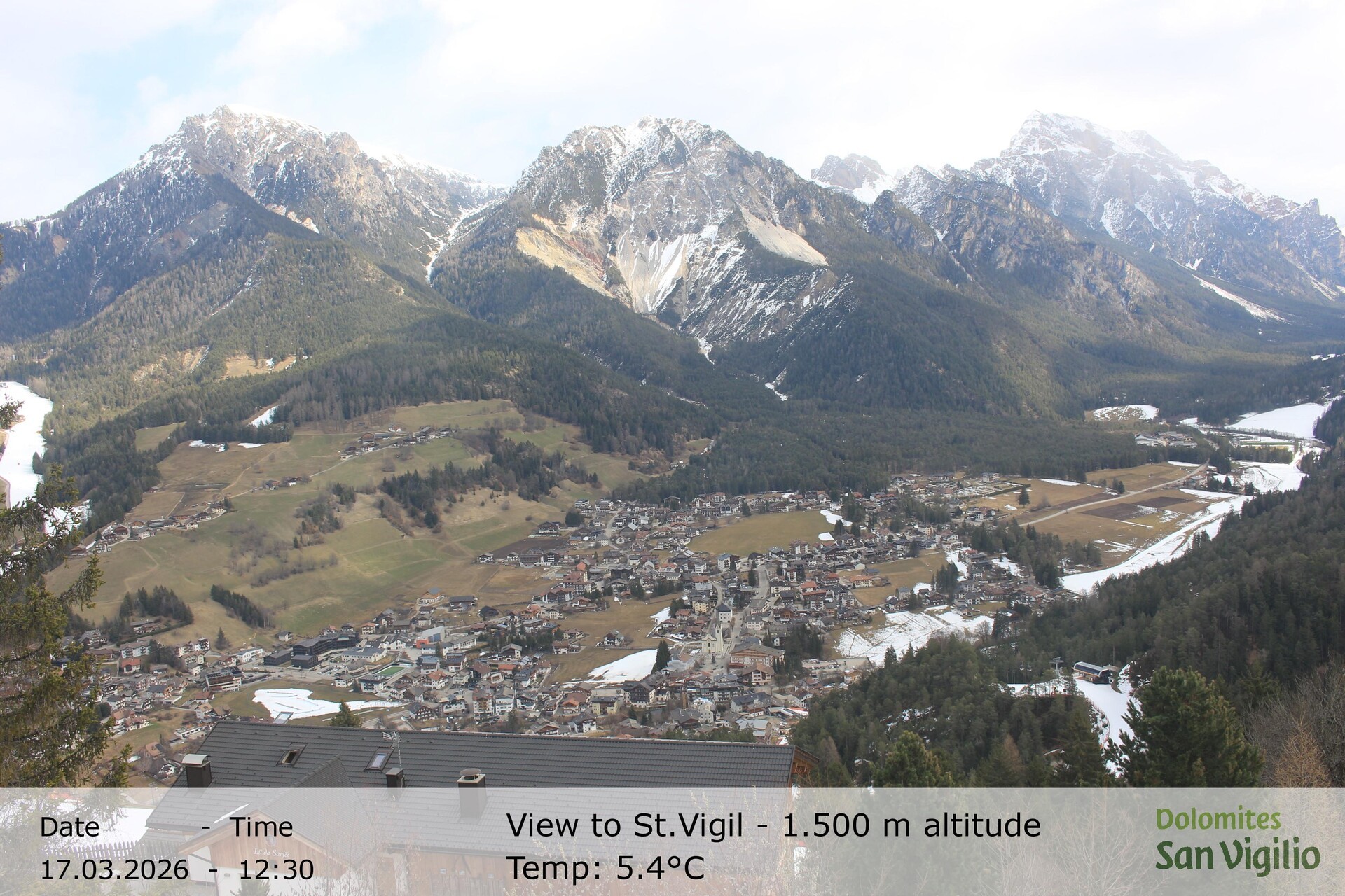 Archiv Foto Webcam Sicht auf St. Vigil in Enneberg im Südtiroler Pustertal (1.500 m)