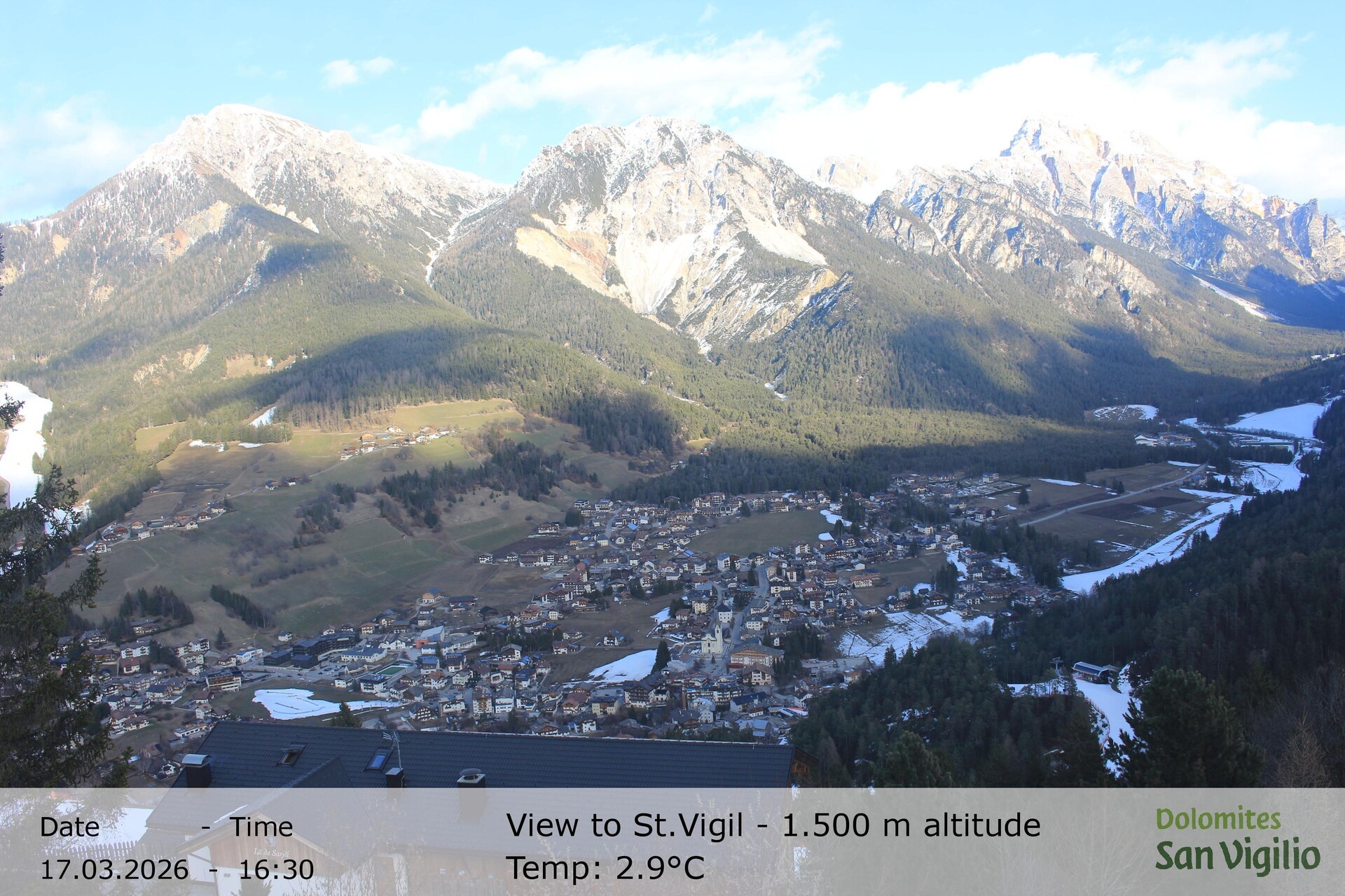 Archiv Foto Webcam Sicht auf St. Vigil in Enneberg im Südtiroler Pustertal (1.500 m)