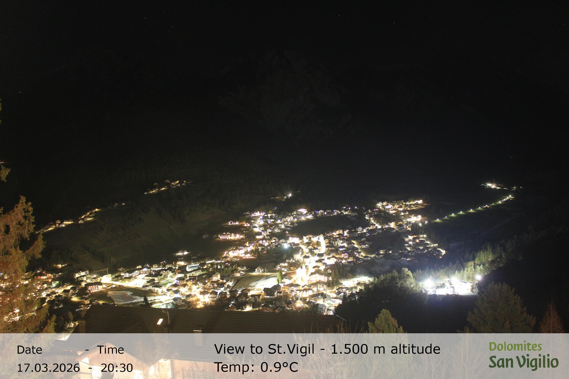 Archiv Foto Webcam Sicht auf St. Vigil in Enneberg im Südtiroler Pustertal (1.500 m)