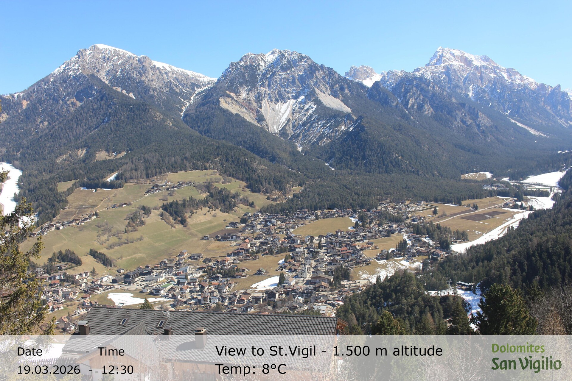 Archiv Foto Webcam Sicht auf St. Vigil in Enneberg im Südtiroler Pustertal (1.500 m)