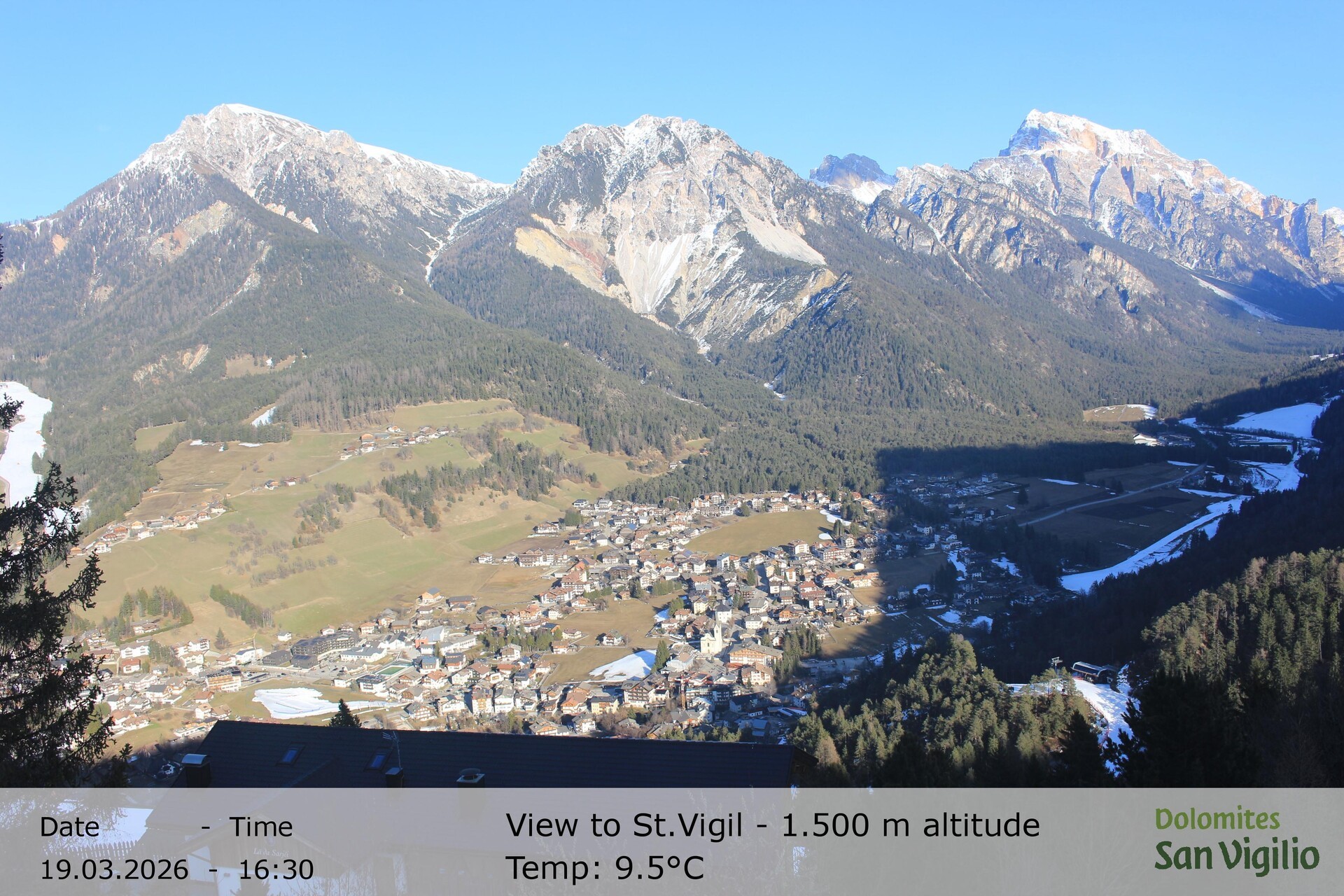 Archiv Foto Webcam Sicht auf St. Vigil in Enneberg im Südtiroler Pustertal (1.500 m)
