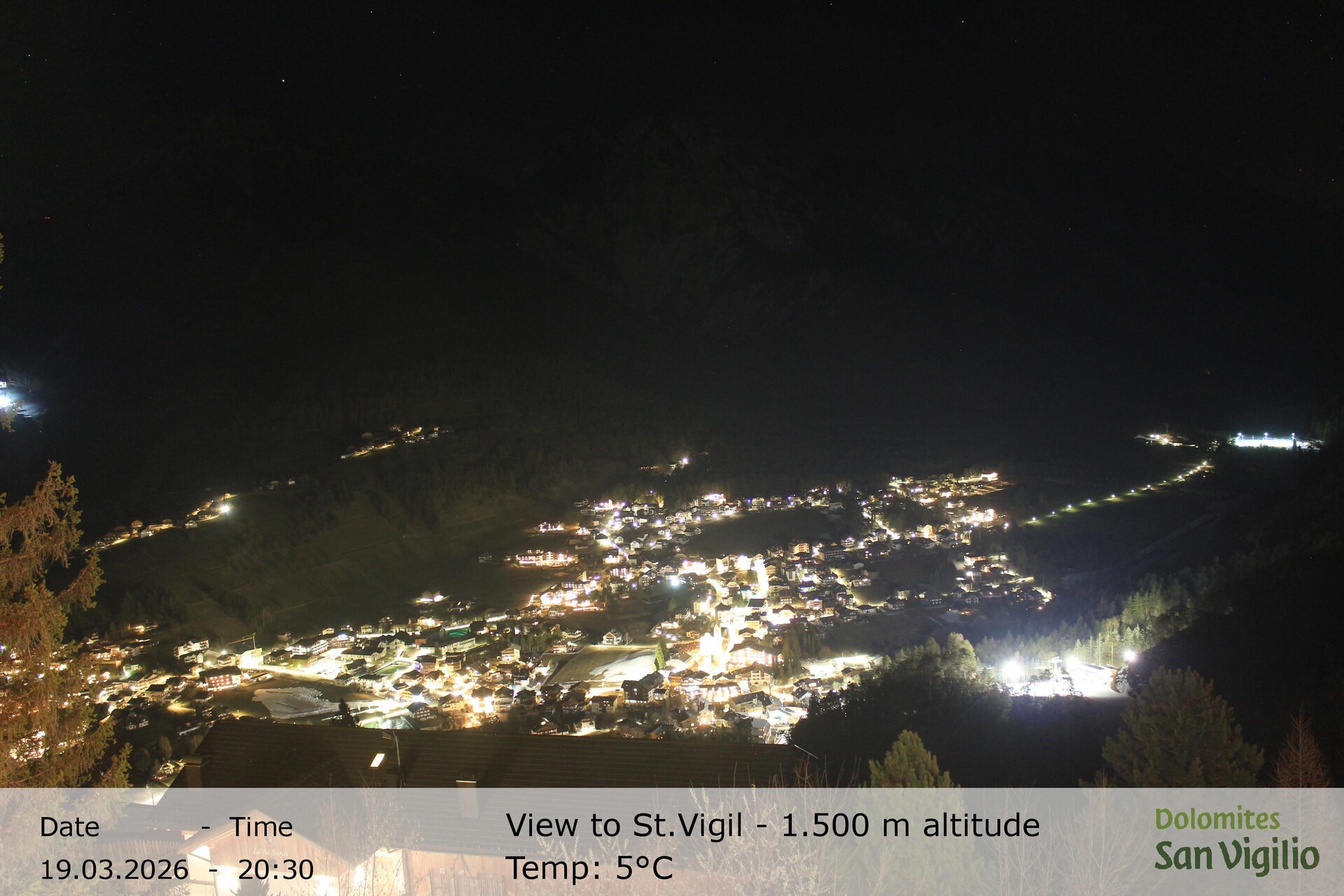 Archiv Foto Webcam Sicht auf St. Vigil in Enneberg im Südtiroler Pustertal (1.500 m)