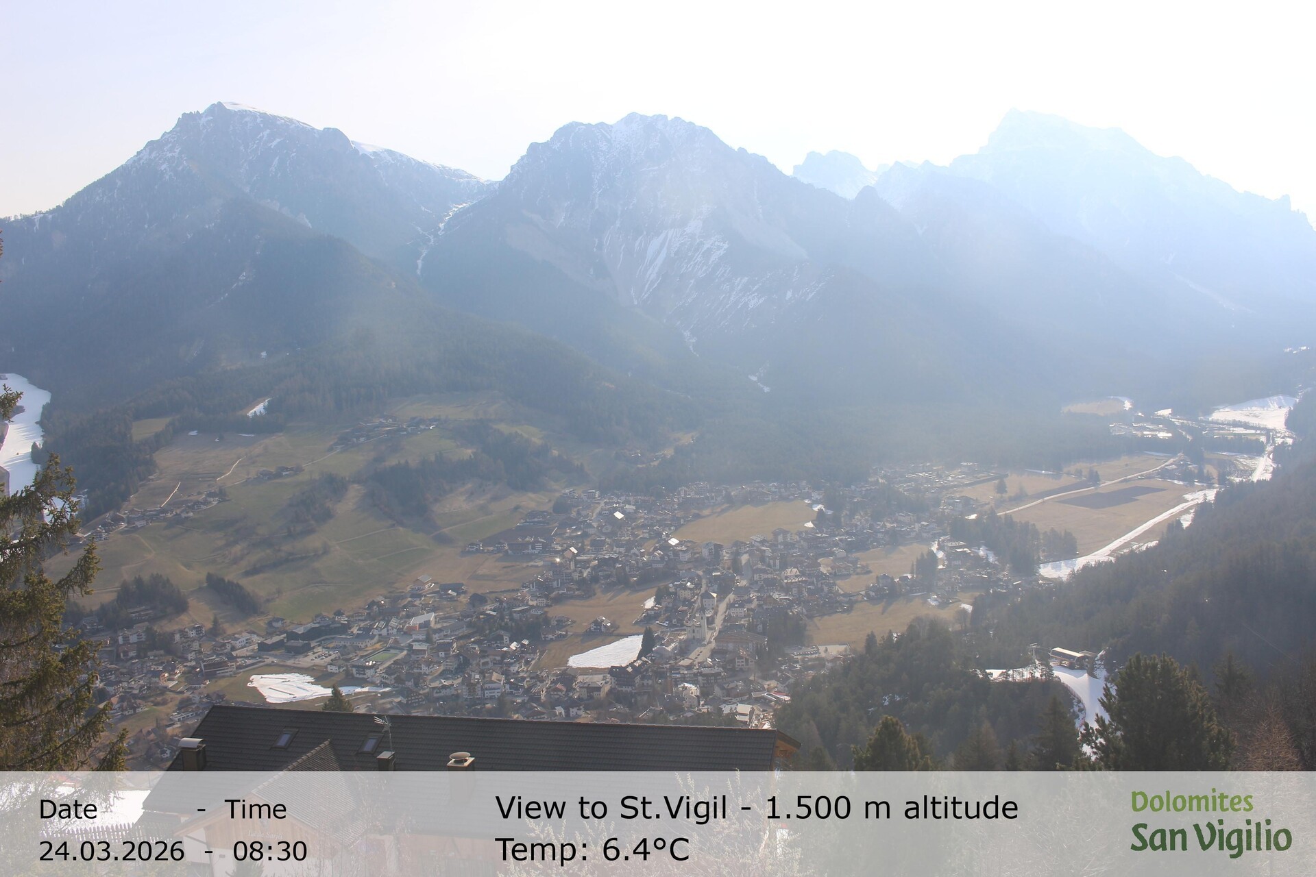 Archiv Foto Webcam Sicht auf St. Vigil in Enneberg im Südtiroler Pustertal (1.500 m)