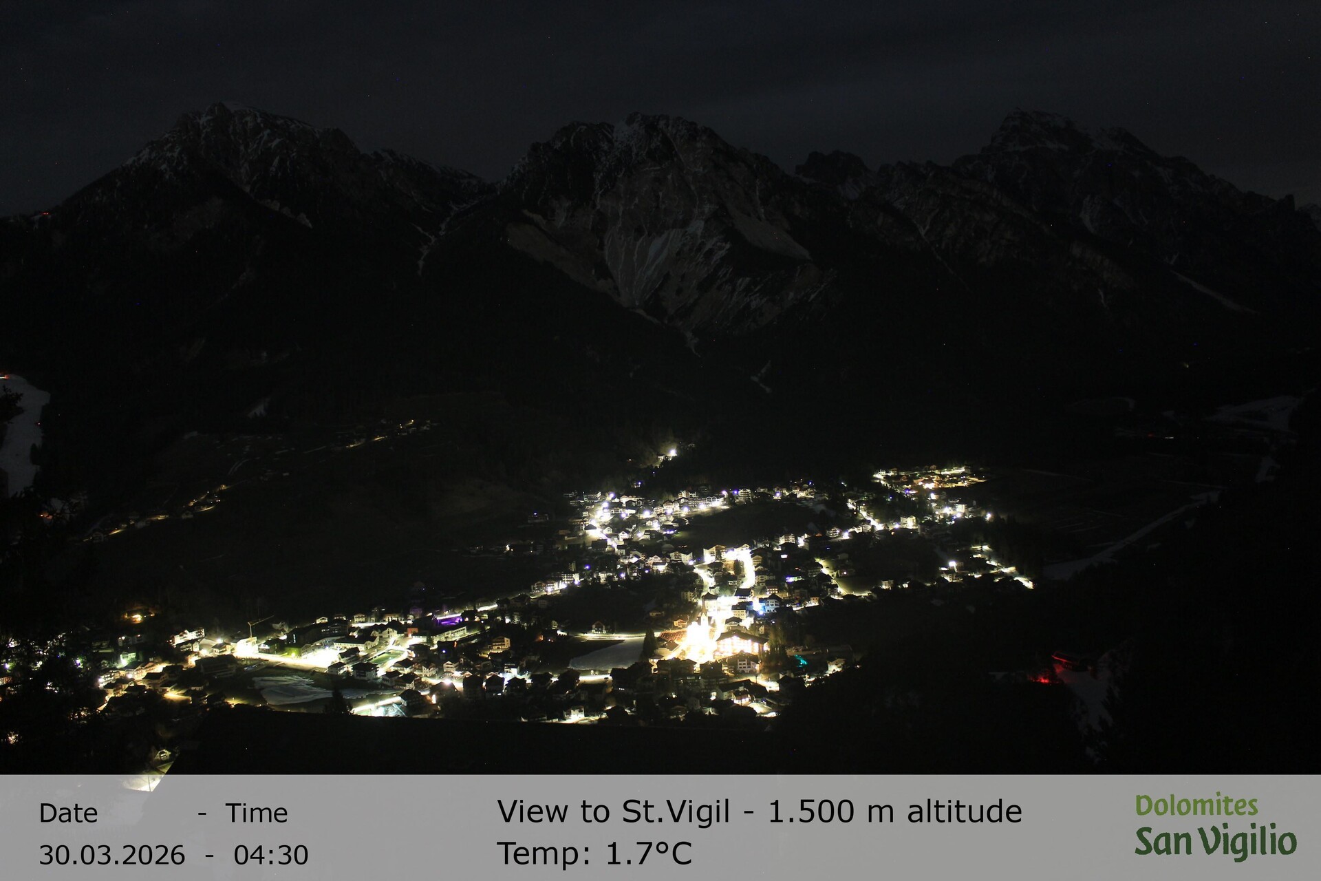 Archiv Foto Webcam Sicht auf St. Vigil in Enneberg im Südtiroler Pustertal (1.500 m)