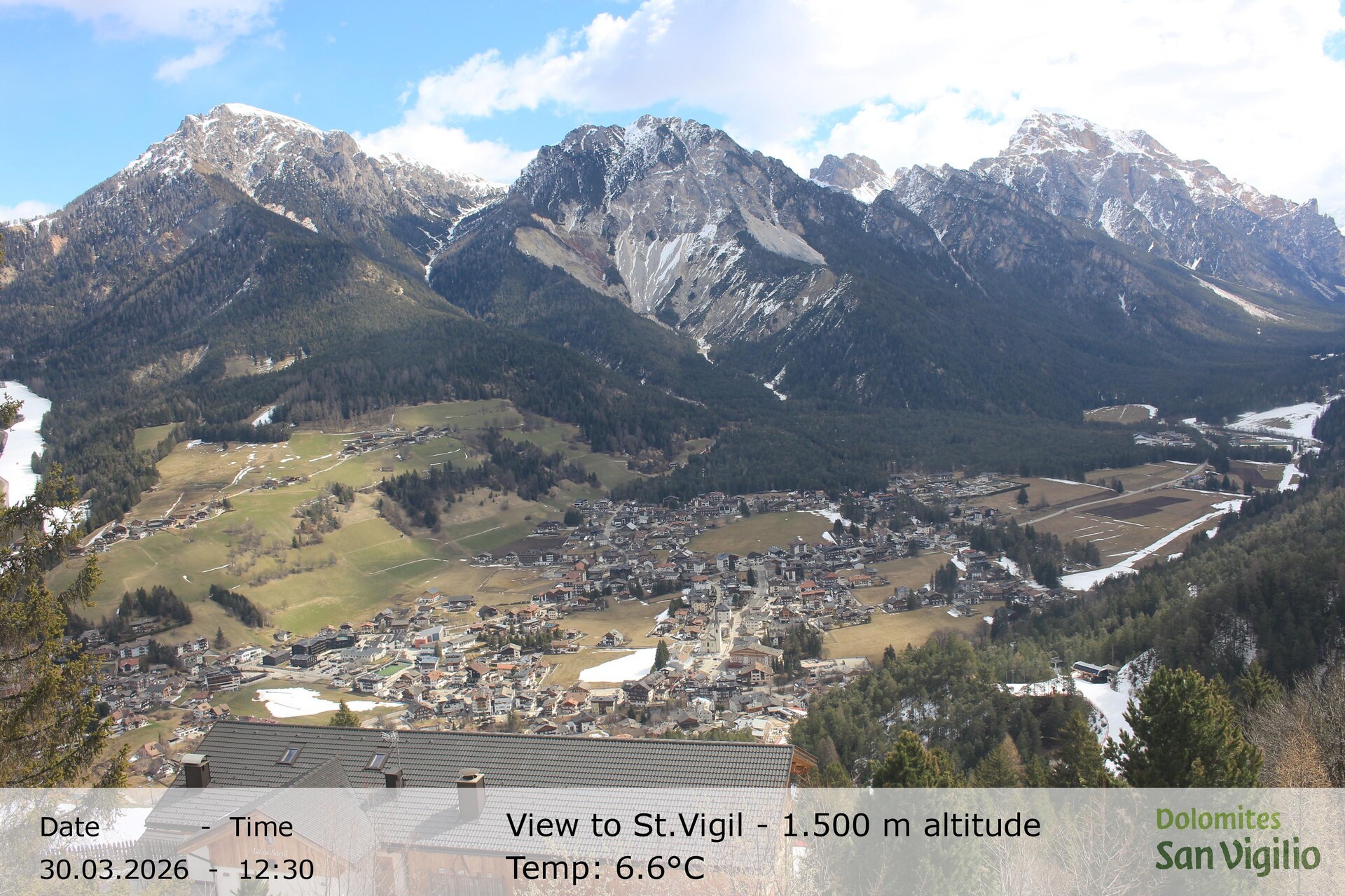 Archiv Foto Webcam Sicht auf St. Vigil in Enneberg im Südtiroler Pustertal (1.500 m)