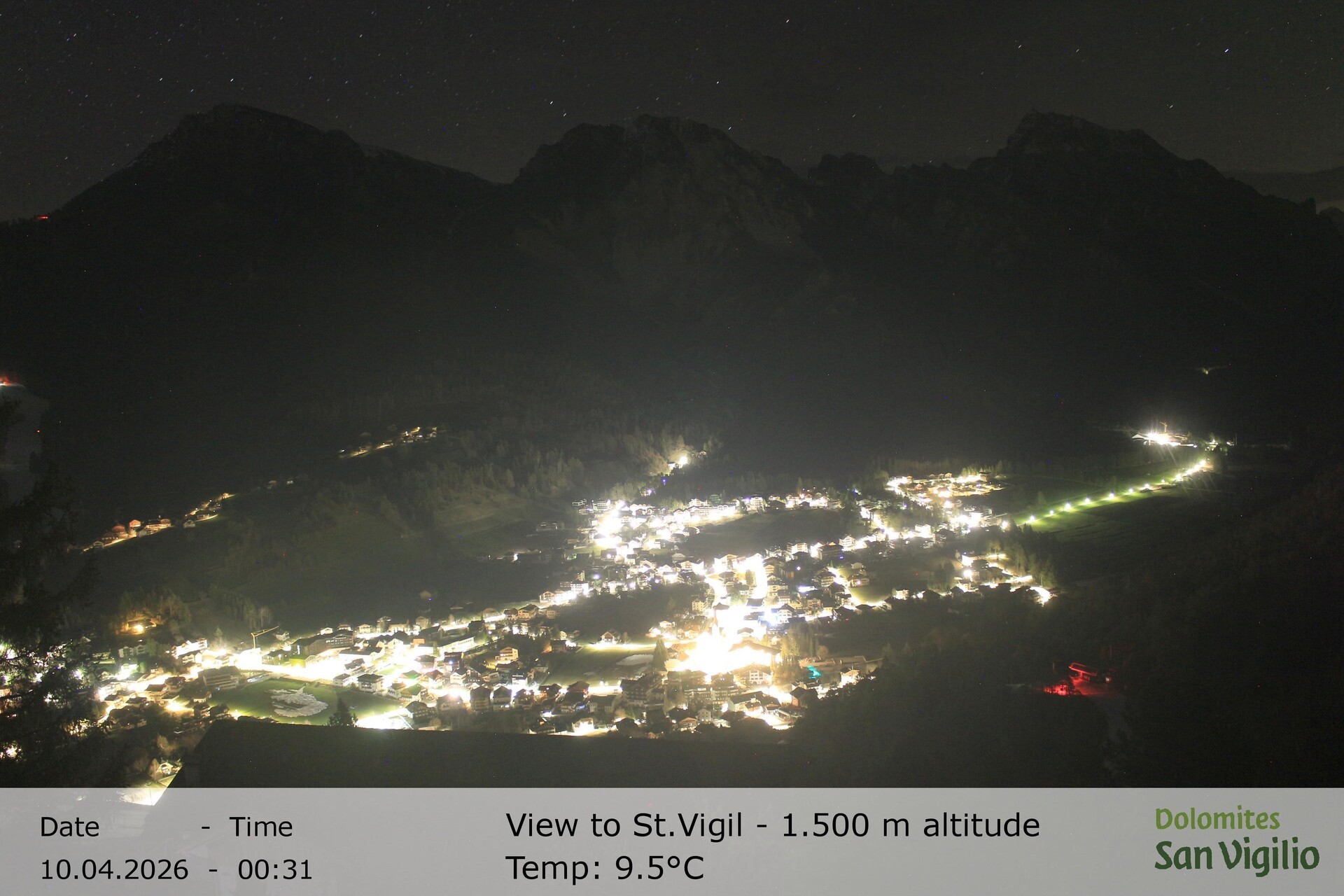 Archiv Foto Webcam Sicht auf St. Vigil in Enneberg im Südtiroler Pustertal (1.500 m)