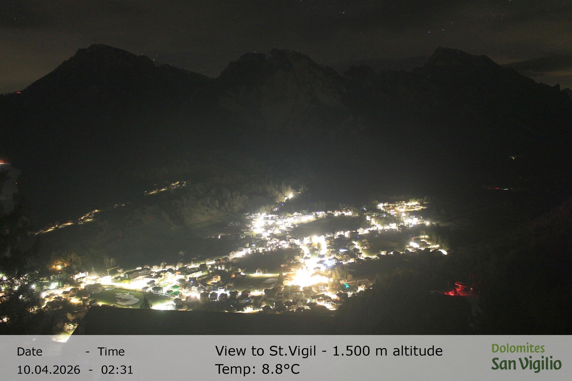 Archiv Foto Webcam Sicht auf St. Vigil in Enneberg im Südtiroler Pustertal (1.500 m)
