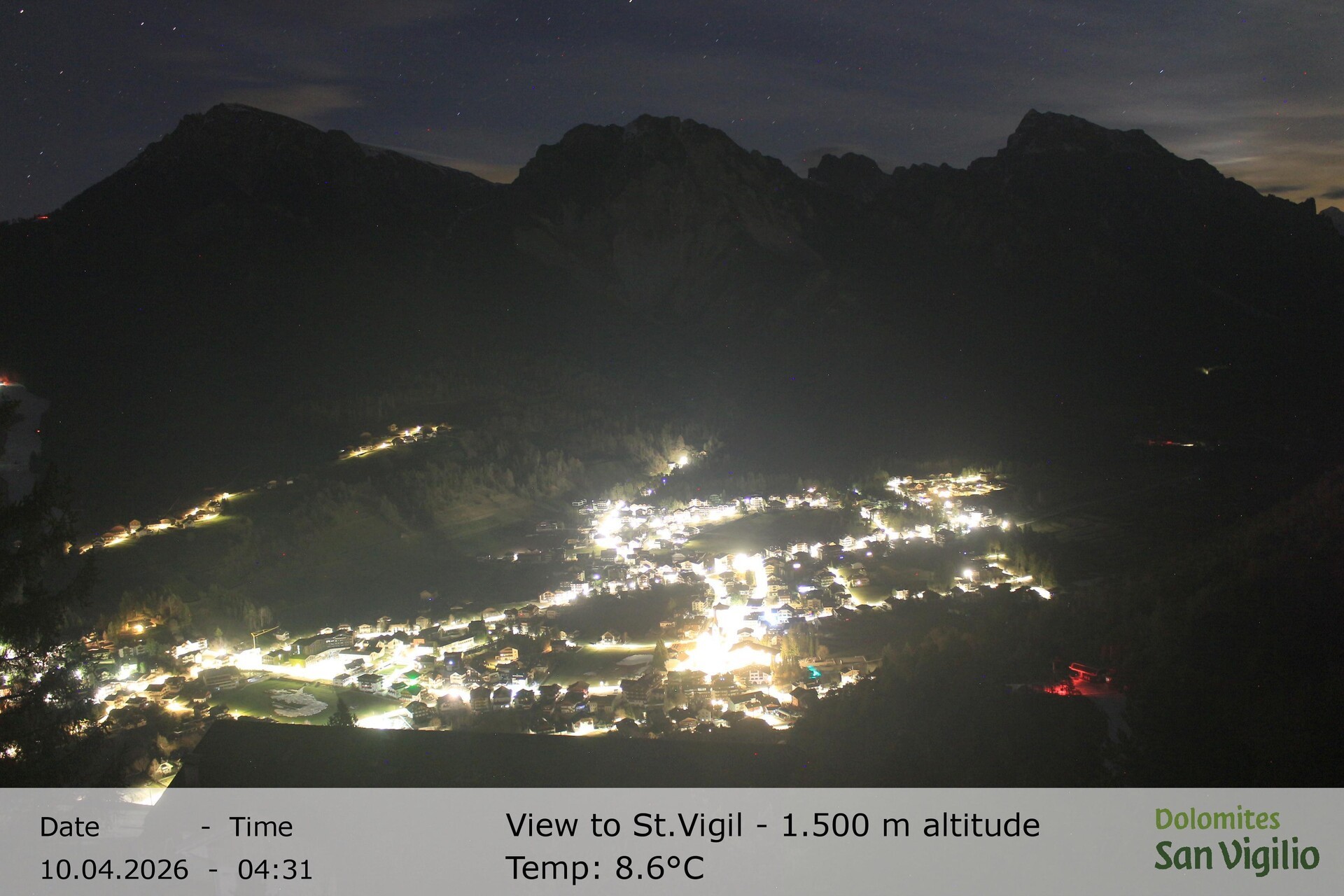 Archiv Foto Webcam Sicht auf St. Vigil in Enneberg im Südtiroler Pustertal (1.500 m)