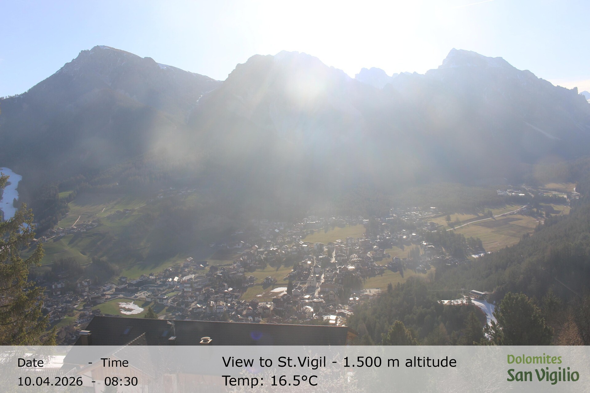 Archiv Foto Webcam Sicht auf St. Vigil in Enneberg im Südtiroler Pustertal (1.500 m)