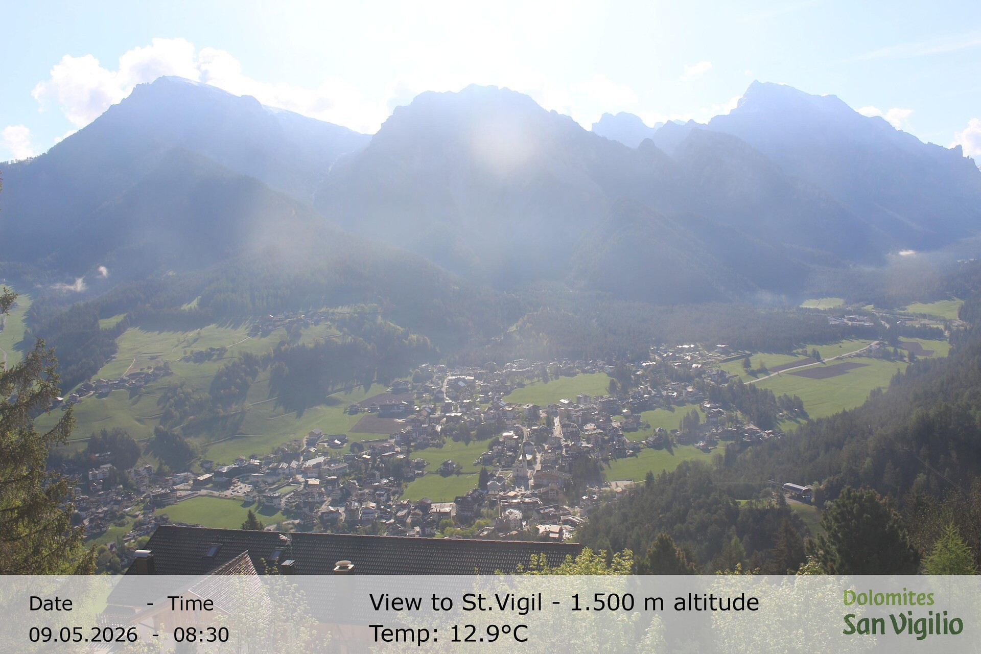 Archiv Foto Webcam Sicht auf St. Vigil in Enneberg im Südtiroler Pustertal (1.500 m)