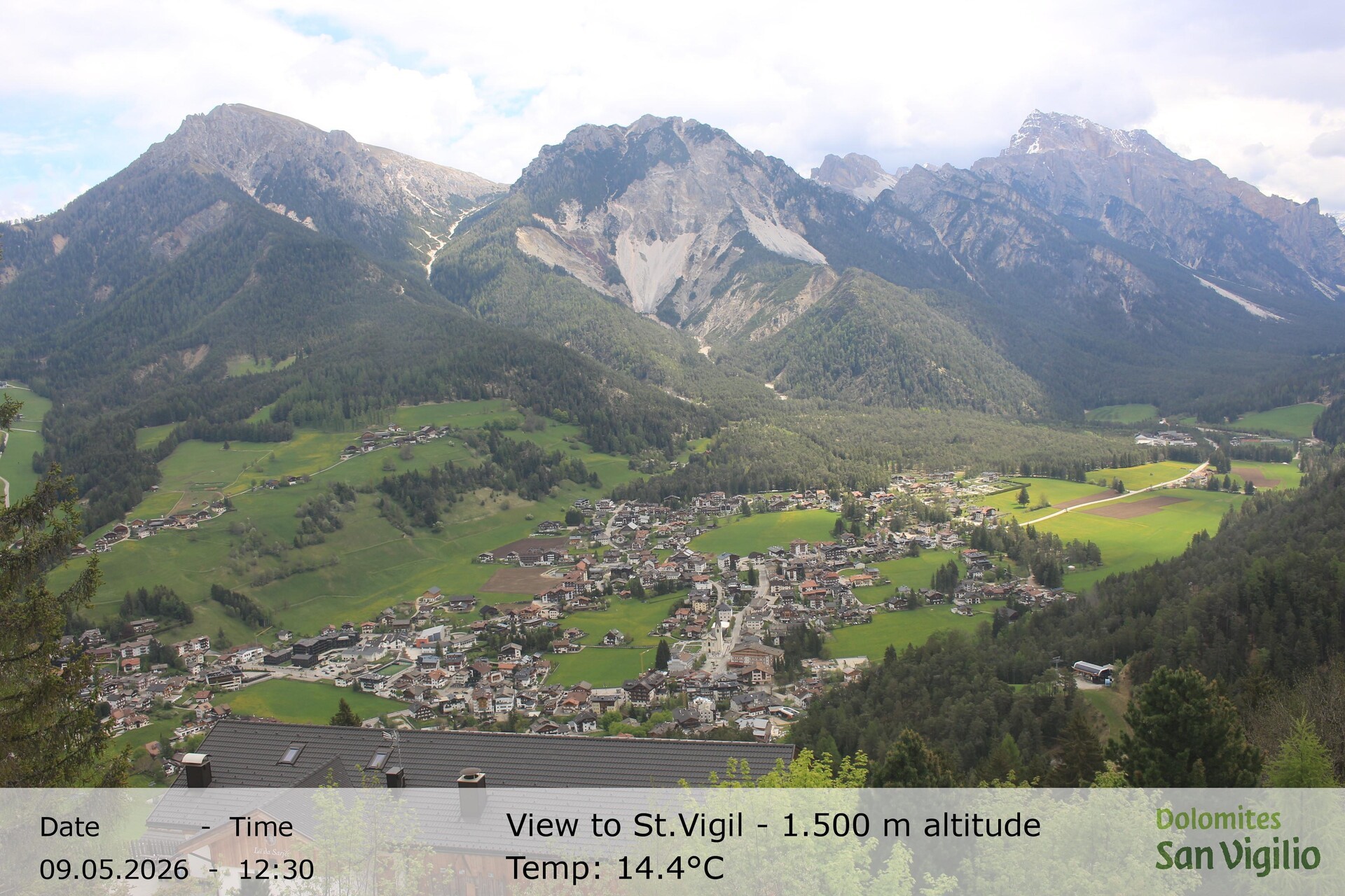 Archiv Foto Webcam Sicht auf St. Vigil in Enneberg im Südtiroler Pustertal (1.500 m)