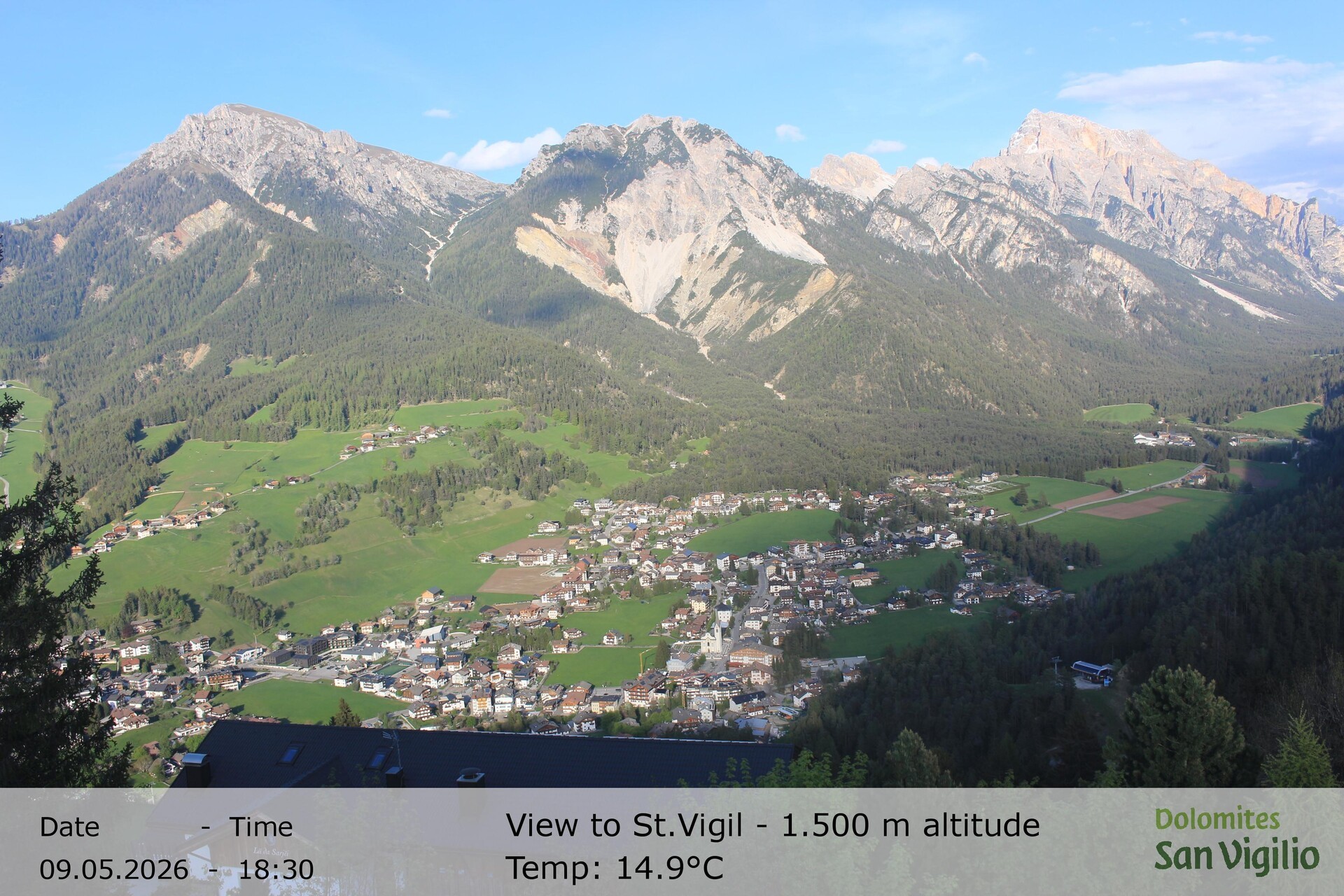 Archiv Foto Webcam Sicht auf St. Vigil in Enneberg im Südtiroler Pustertal (1.500 m)
