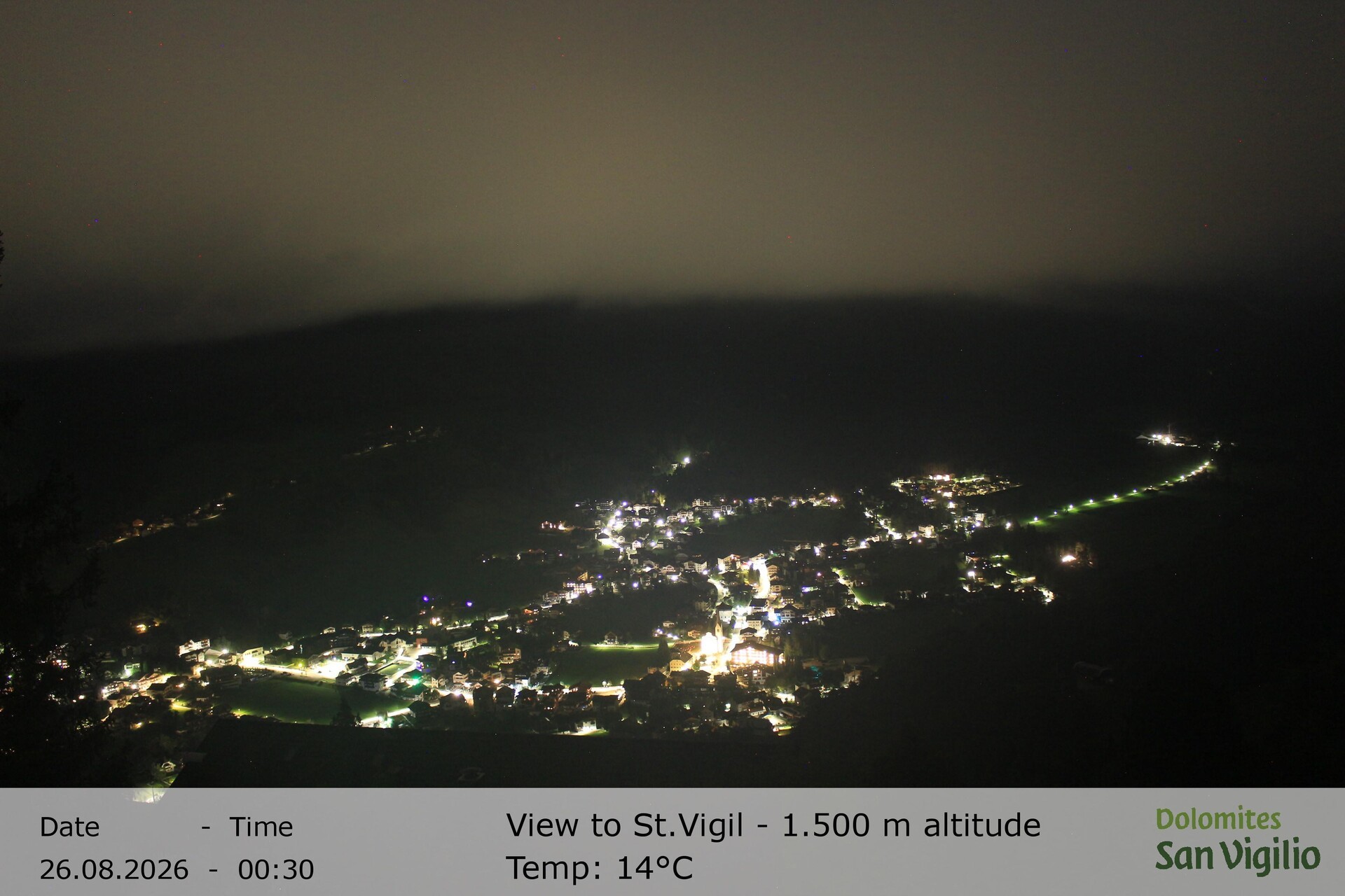 Archiv Foto Webcam Sicht auf St. Vigil in Enneberg im Südtiroler Pustertal (1.500 m)