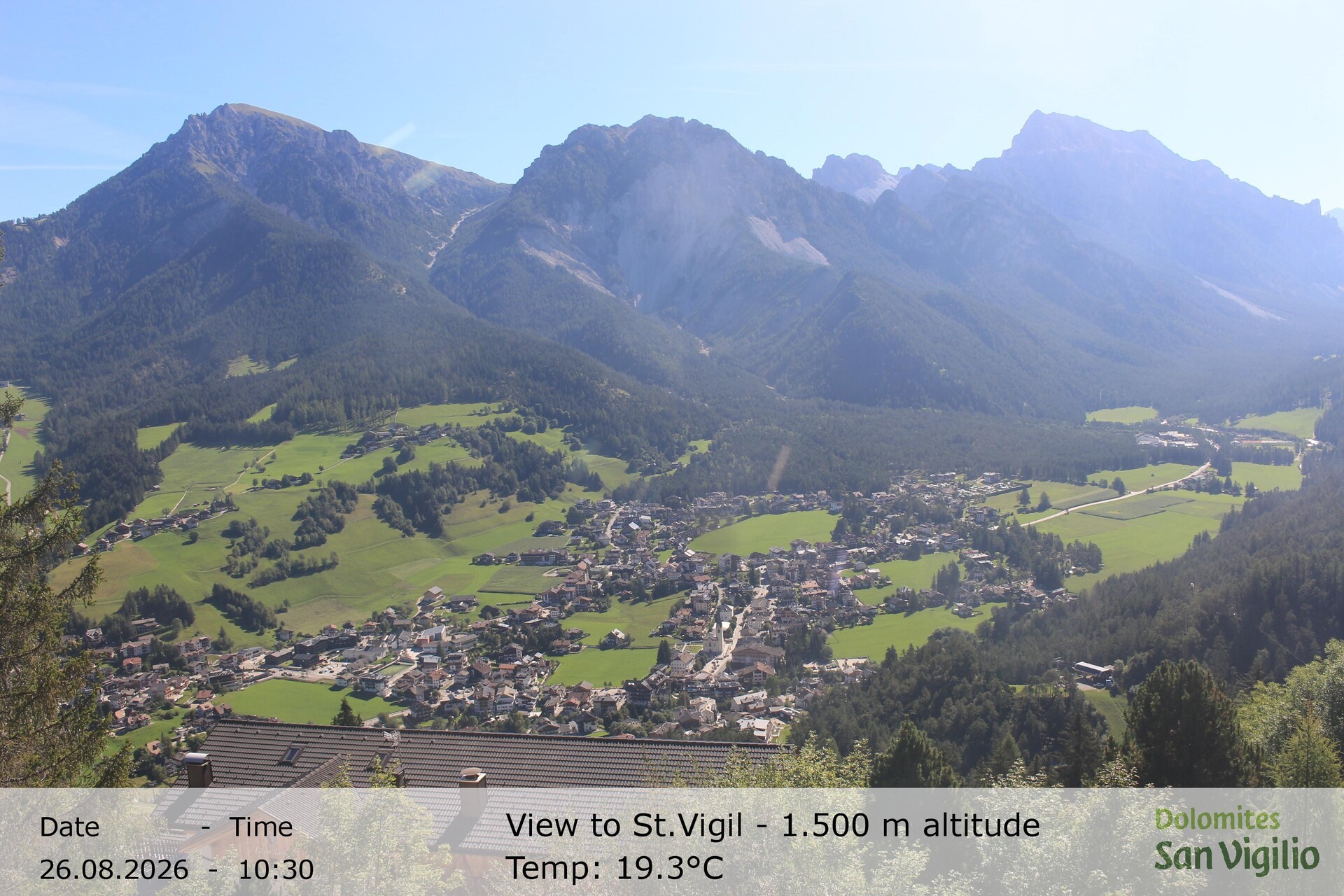Archiv Foto Webcam Sicht auf St. Vigil in Enneberg im Südtiroler Pustertal (1.500 m)