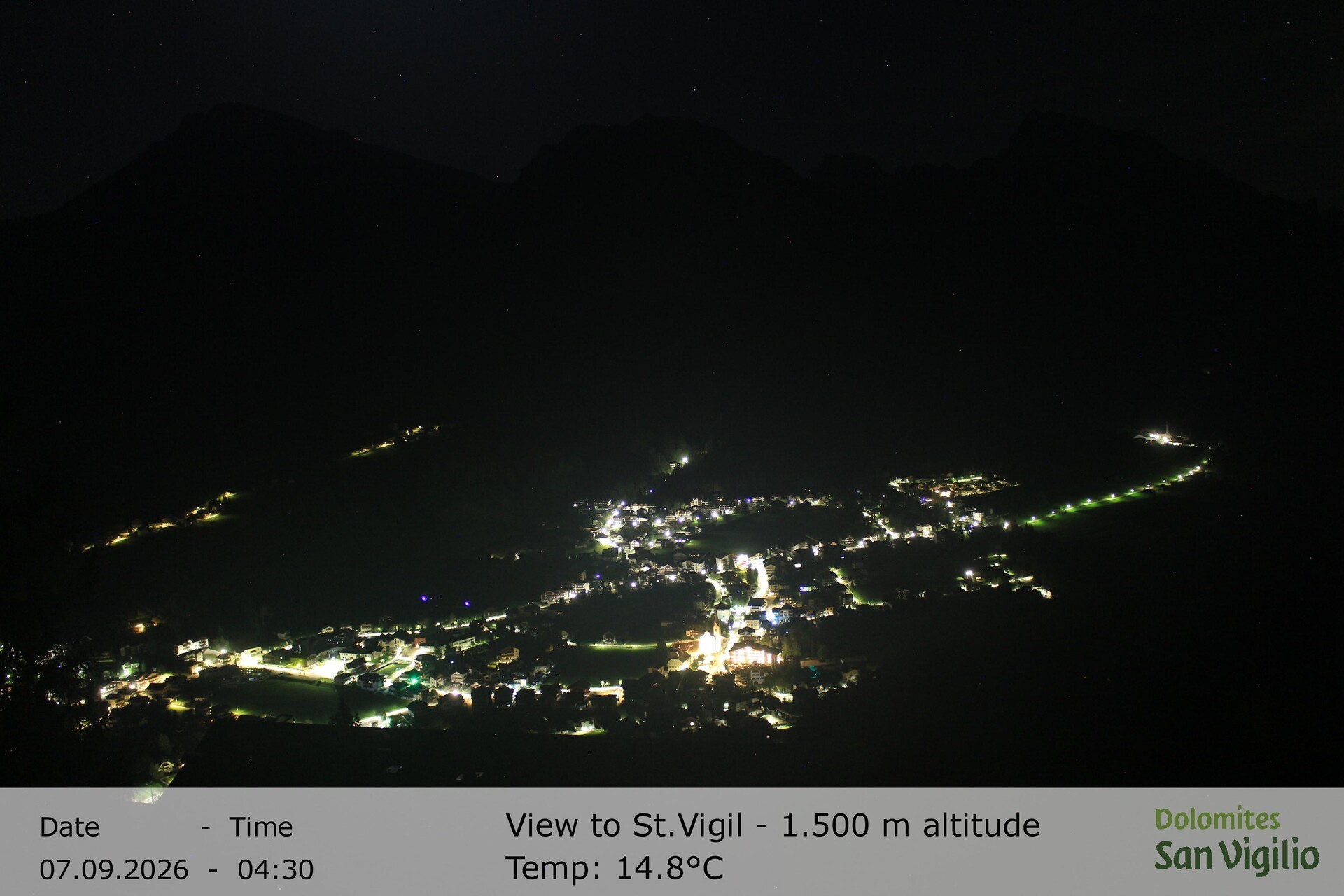 Archiv Foto Webcam Sicht auf St. Vigil in Enneberg im Südtiroler Pustertal (1.500 m)