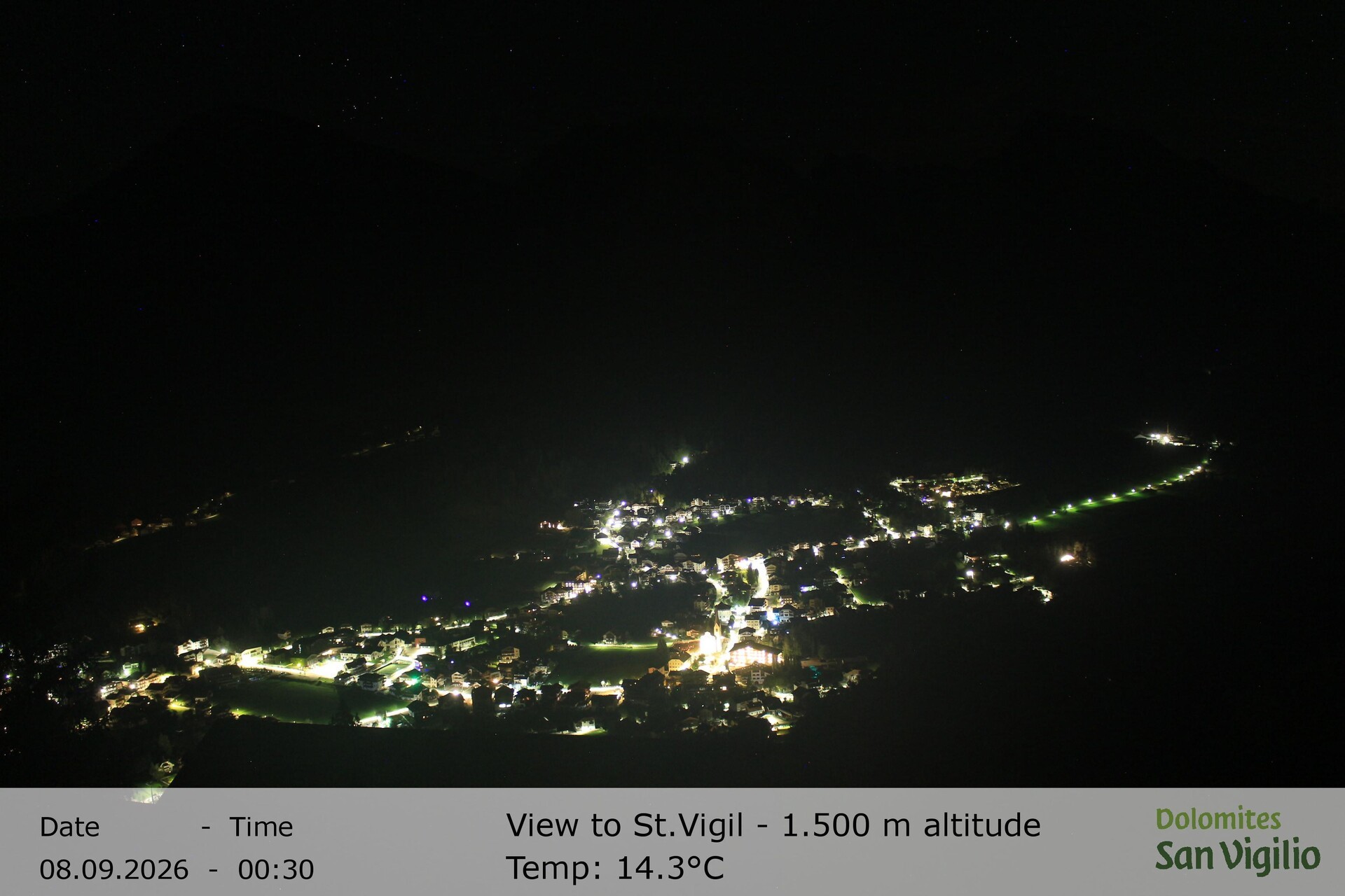 Archiv Foto Webcam Sicht auf St. Vigil in Enneberg im Südtiroler Pustertal (1.500 m)