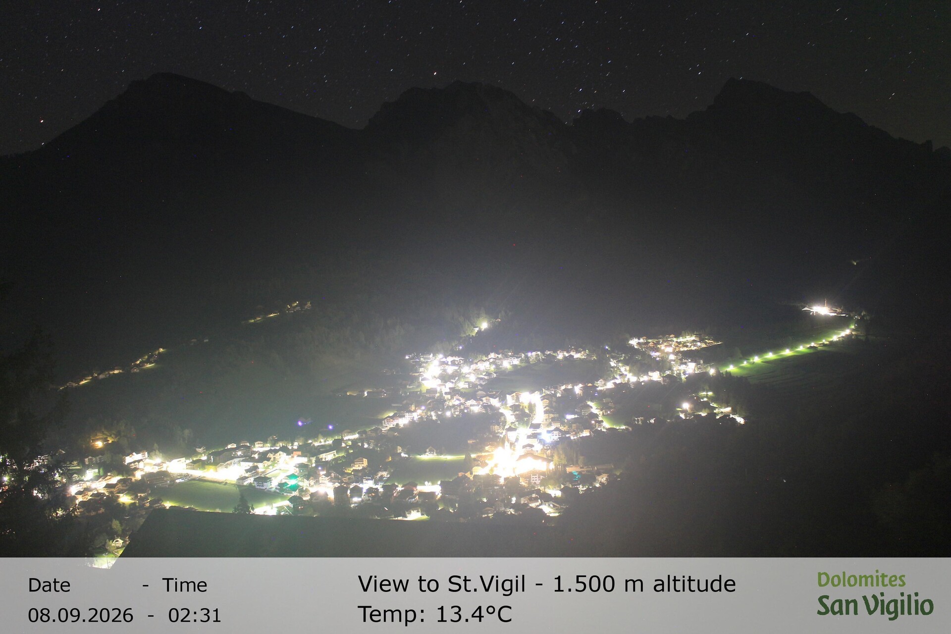 Archiv Foto Webcam Sicht auf St. Vigil in Enneberg im Südtiroler Pustertal (1.500 m)