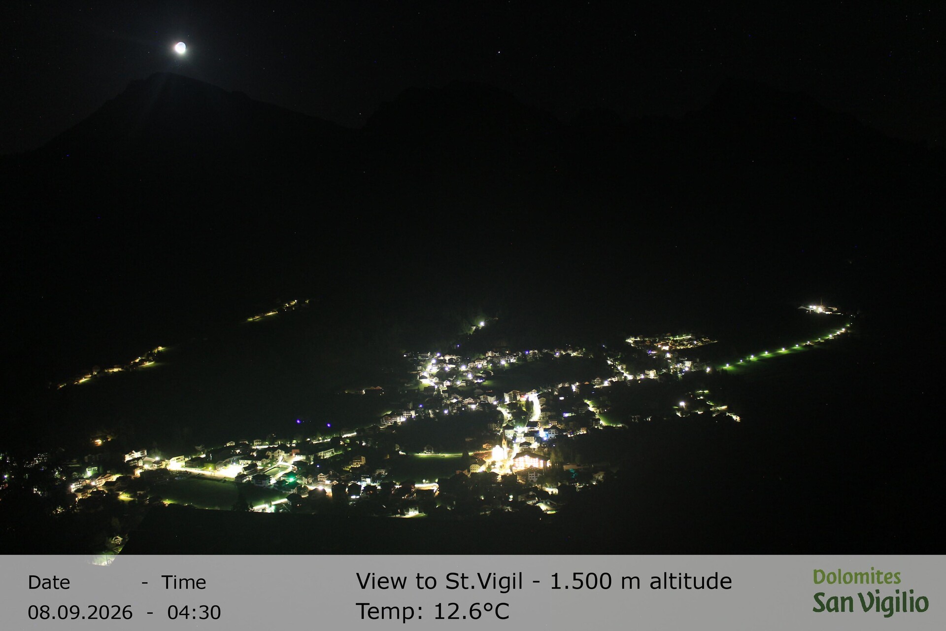 Archiv Foto Webcam Sicht auf St. Vigil in Enneberg im Südtiroler Pustertal (1.500 m)