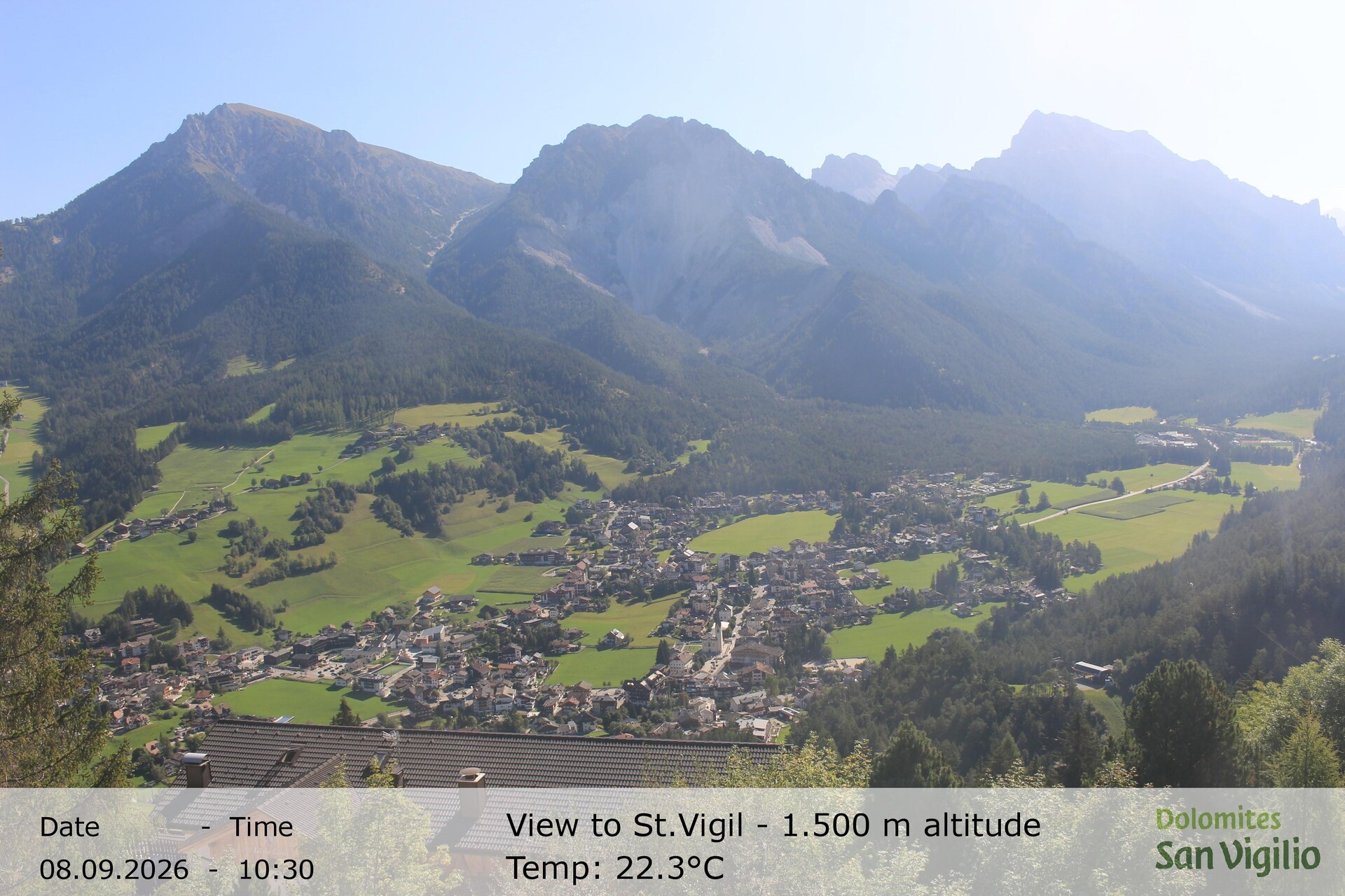 Archiv Foto Webcam Sicht auf St. Vigil in Enneberg im Südtiroler Pustertal (1.500 m)