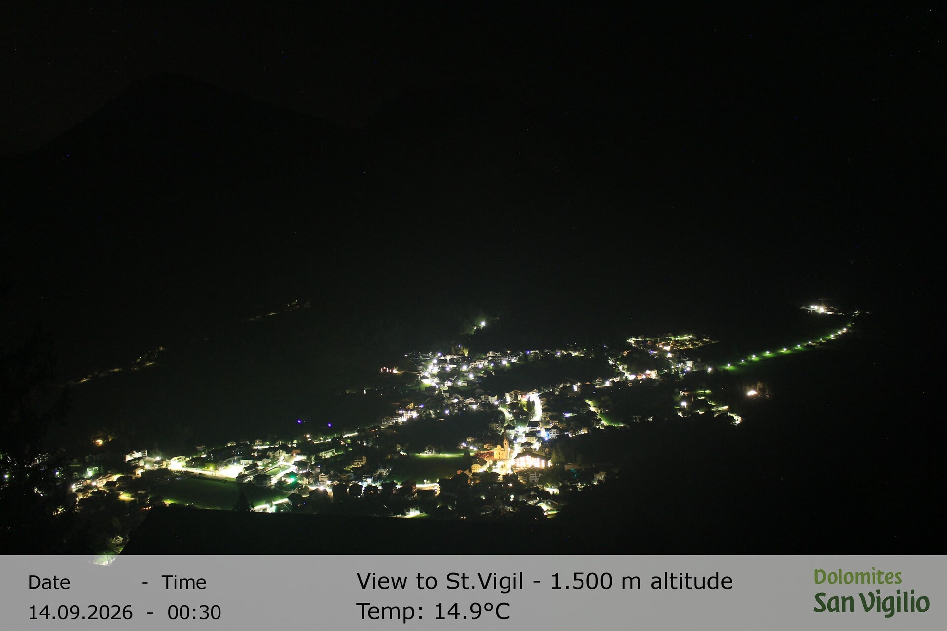 Archiv Foto Webcam Sicht auf St. Vigil in Enneberg im Südtiroler Pustertal (1.500 m)