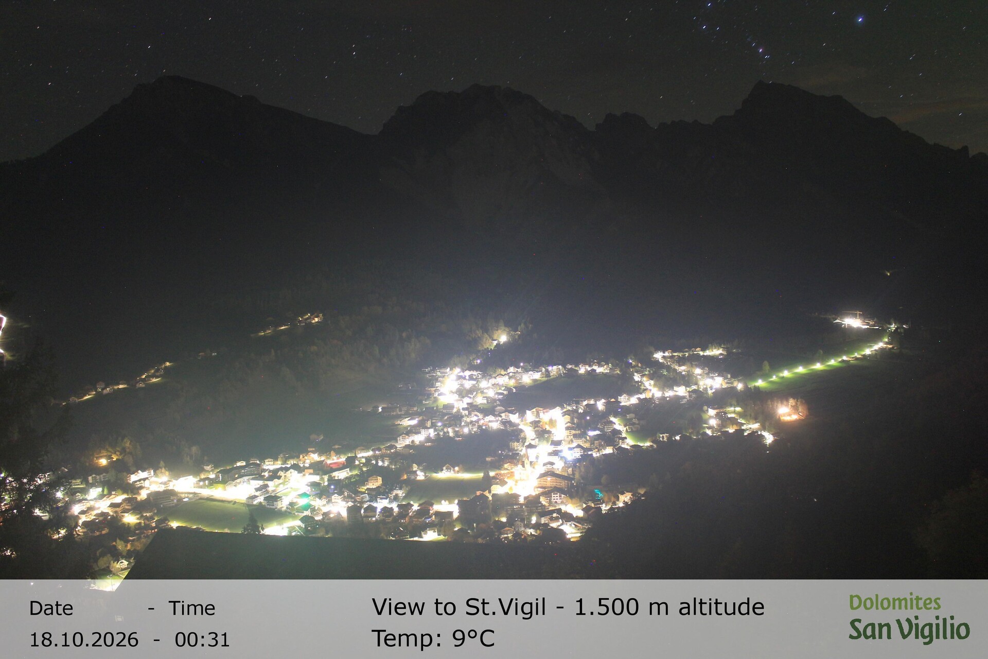 Archiv Foto Webcam Sicht auf St. Vigil in Enneberg im Südtiroler Pustertal (1.500 m)