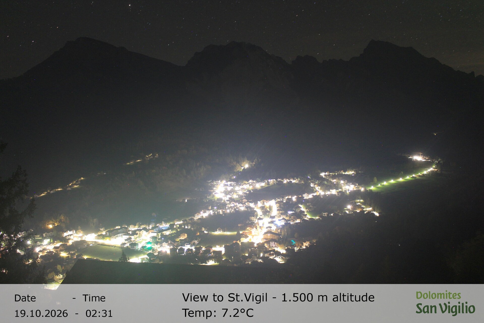 Archiv Foto Webcam Sicht auf St. Vigil in Enneberg im Südtiroler Pustertal (1.500 m)