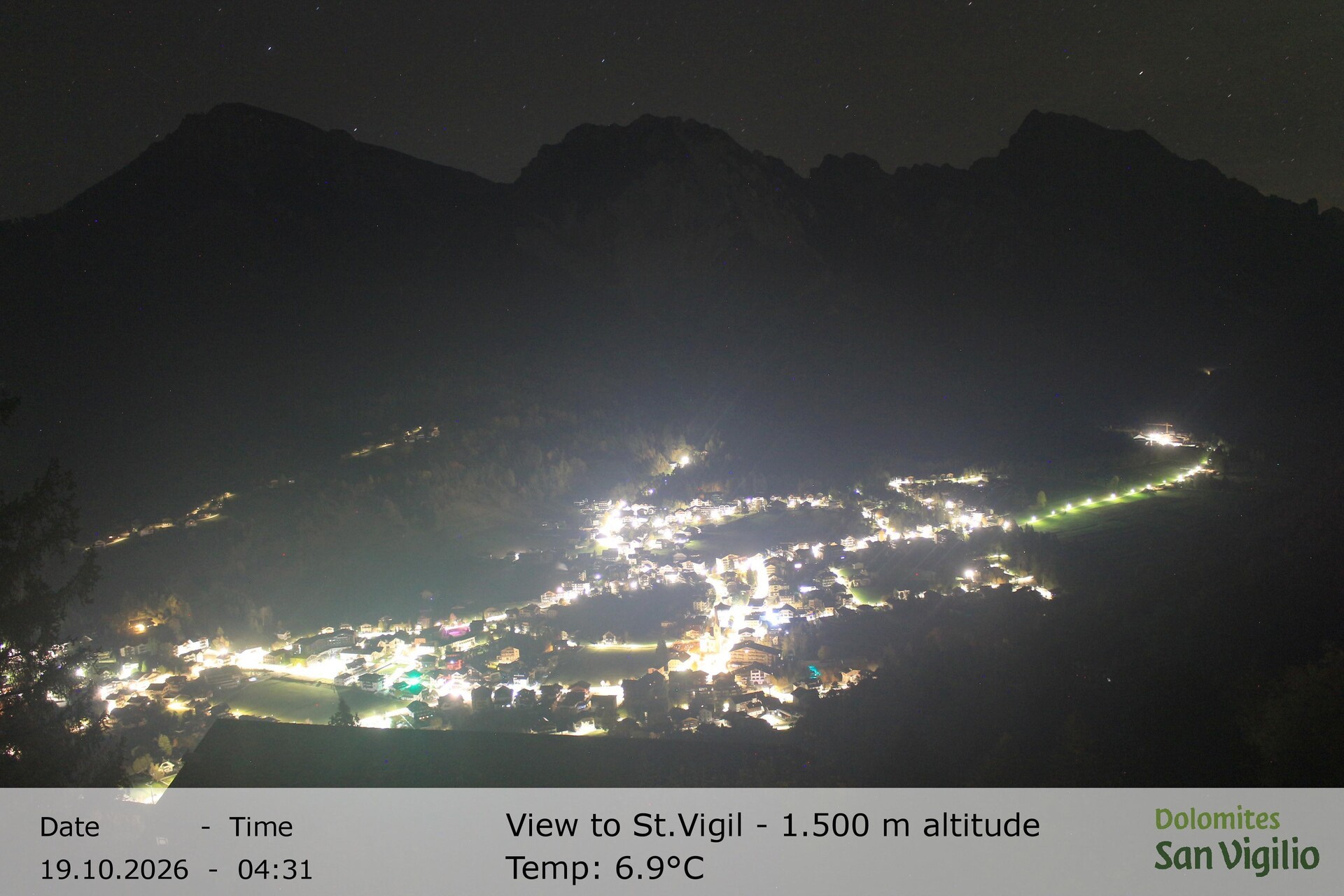 Archiv Foto Webcam Sicht auf St. Vigil in Enneberg im Südtiroler Pustertal (1.500 m)