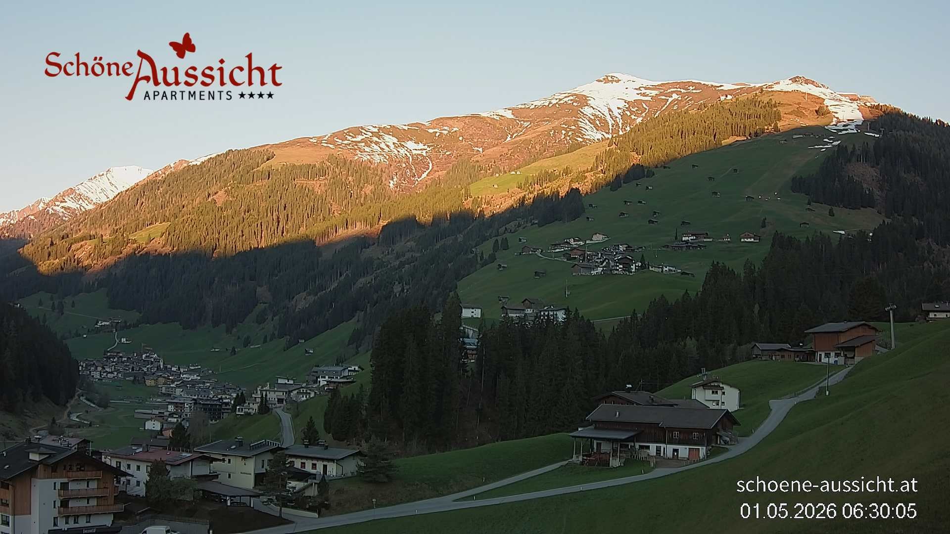 Archiv Foto Webcam Tux Lanersbach - Ausblick Appartements Schöne Aussicht