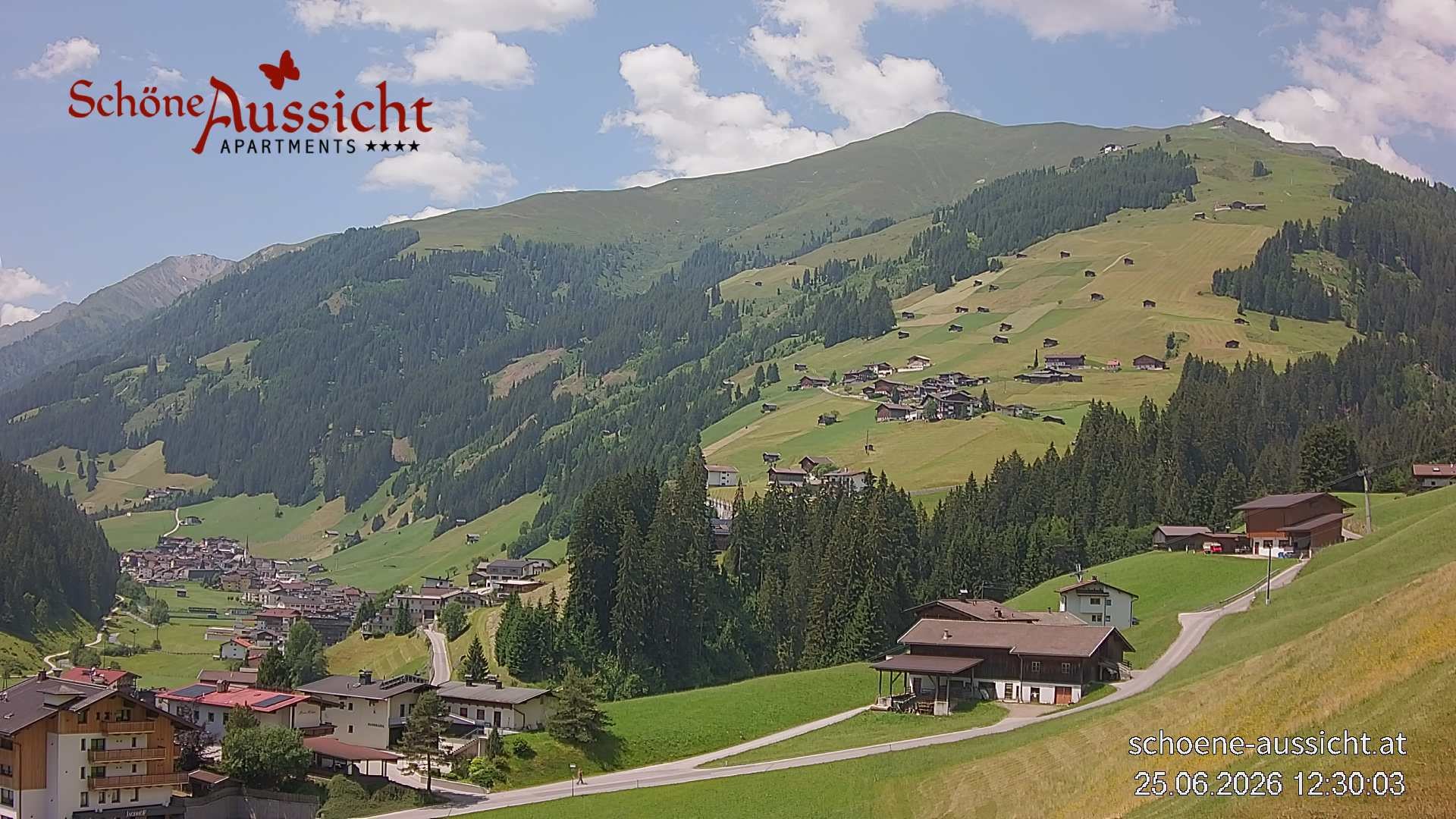 Archiv Foto Webcam Tux Lanersbach - Ausblick Appartements Schöne Aussicht