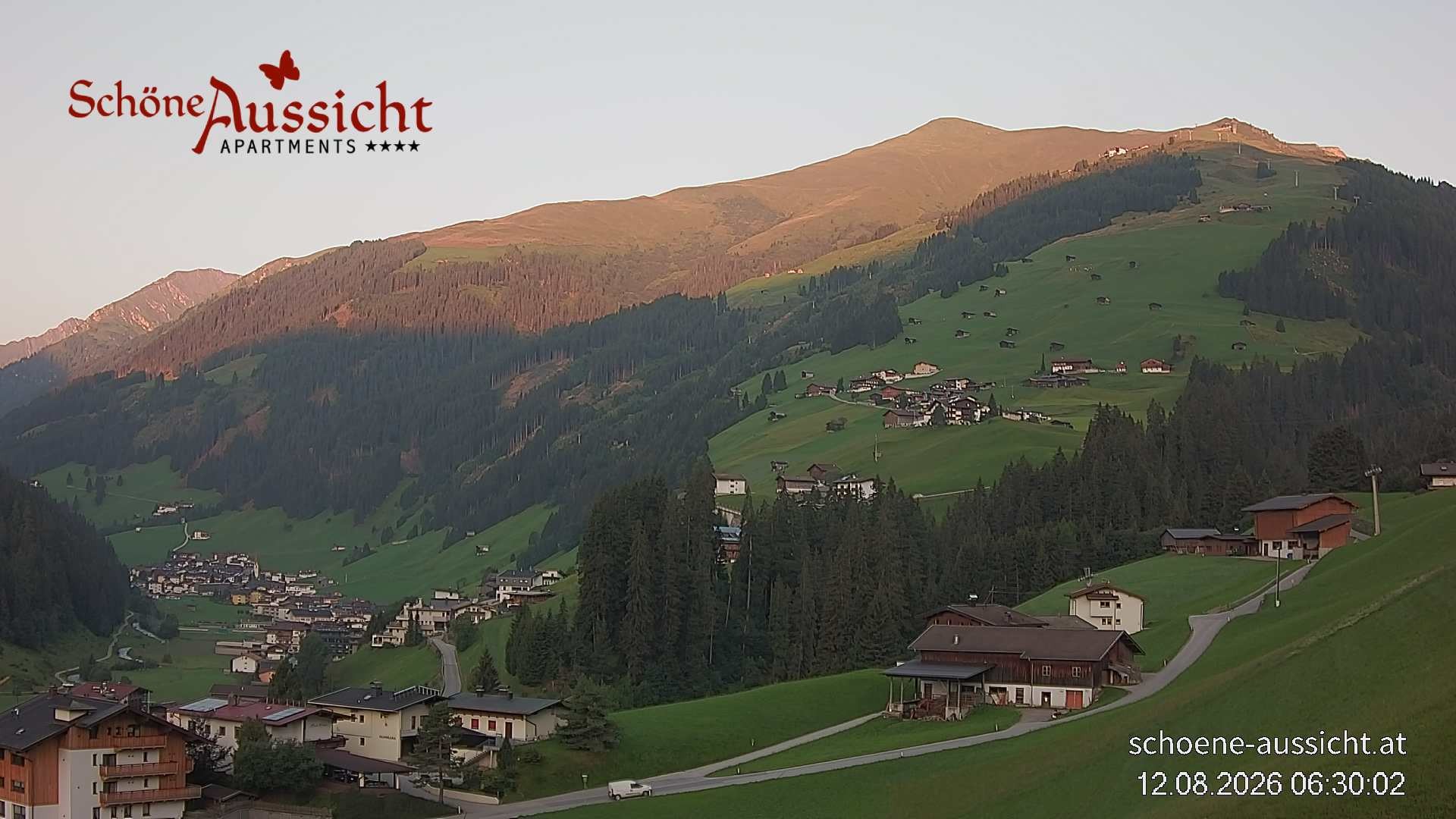 Archiv Foto Webcam Tux Lanersbach - Ausblick Appartements Schöne Aussicht