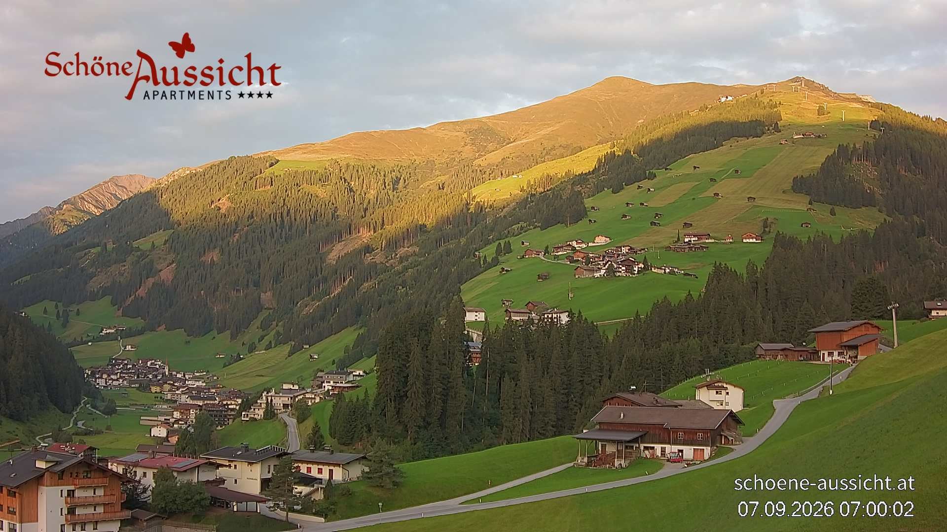 Archiv Foto Webcam Tux Lanersbach - Ausblick Appartements Schöne Aussicht