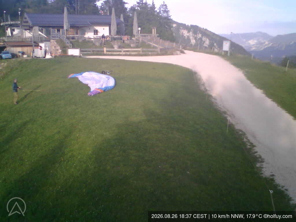 Archiv Foto Webcam Rauschberg in Ruhpolding - Startplatz Drachenflieger