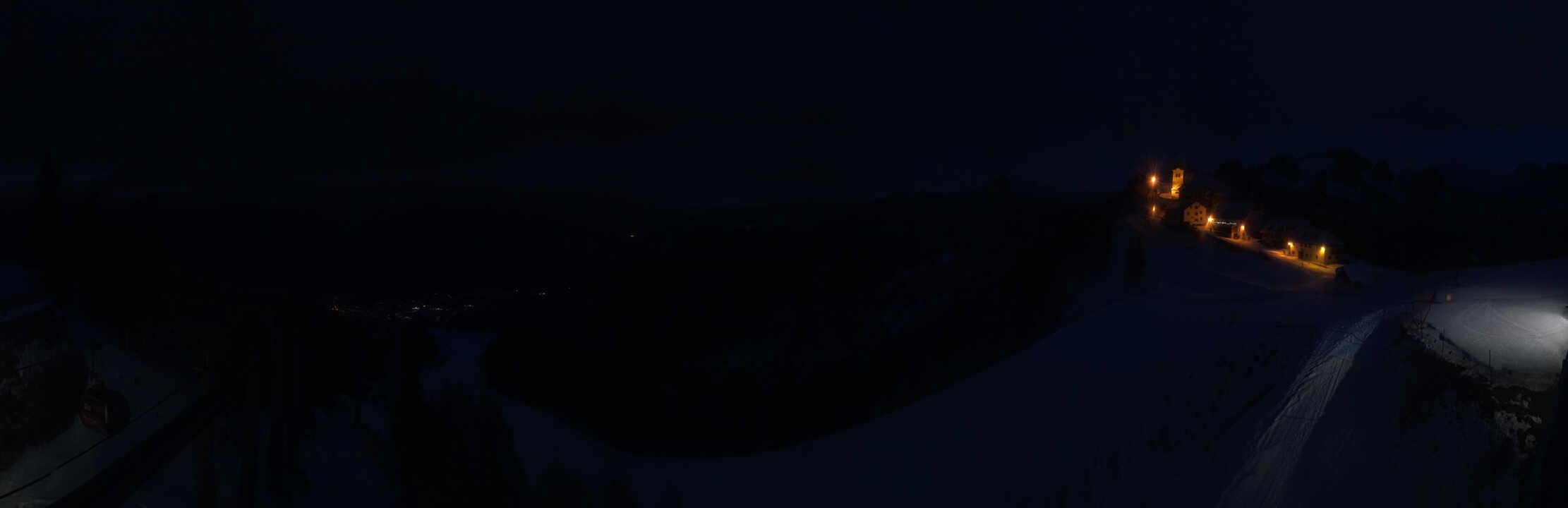 Archiv Foto Webcam Tarvisio - Bergstation Monte Lussari