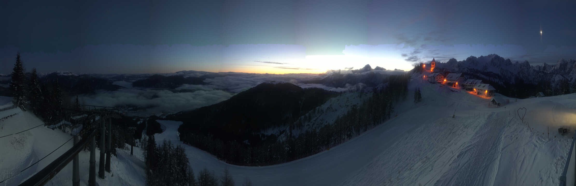 Archiv Foto Webcam Tarvisio - Bergstation Monte Lussari