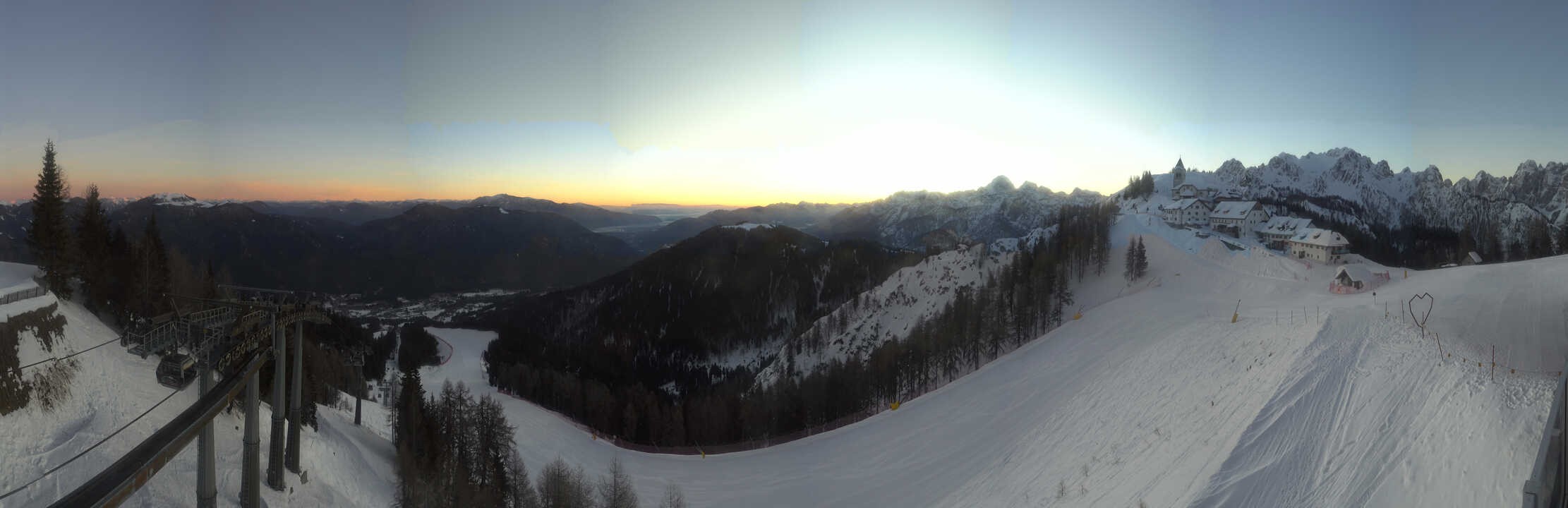 Archived image Webcam Top station Monte Lussari