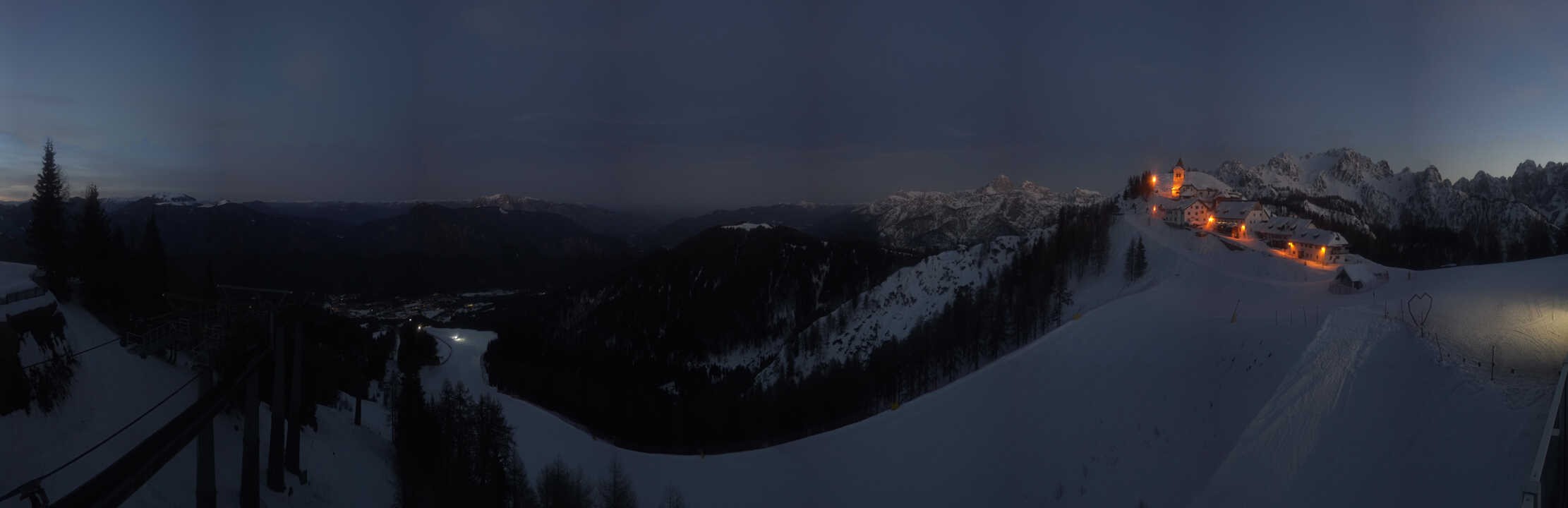 Archived image Webcam Top station Monte Lussari