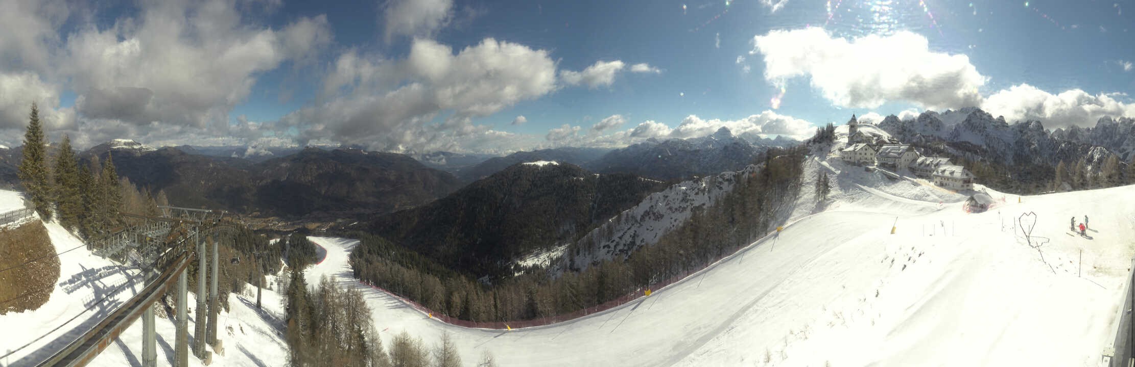 Archiv Foto Webcam Tarvisio - Bergstation Monte Lussari